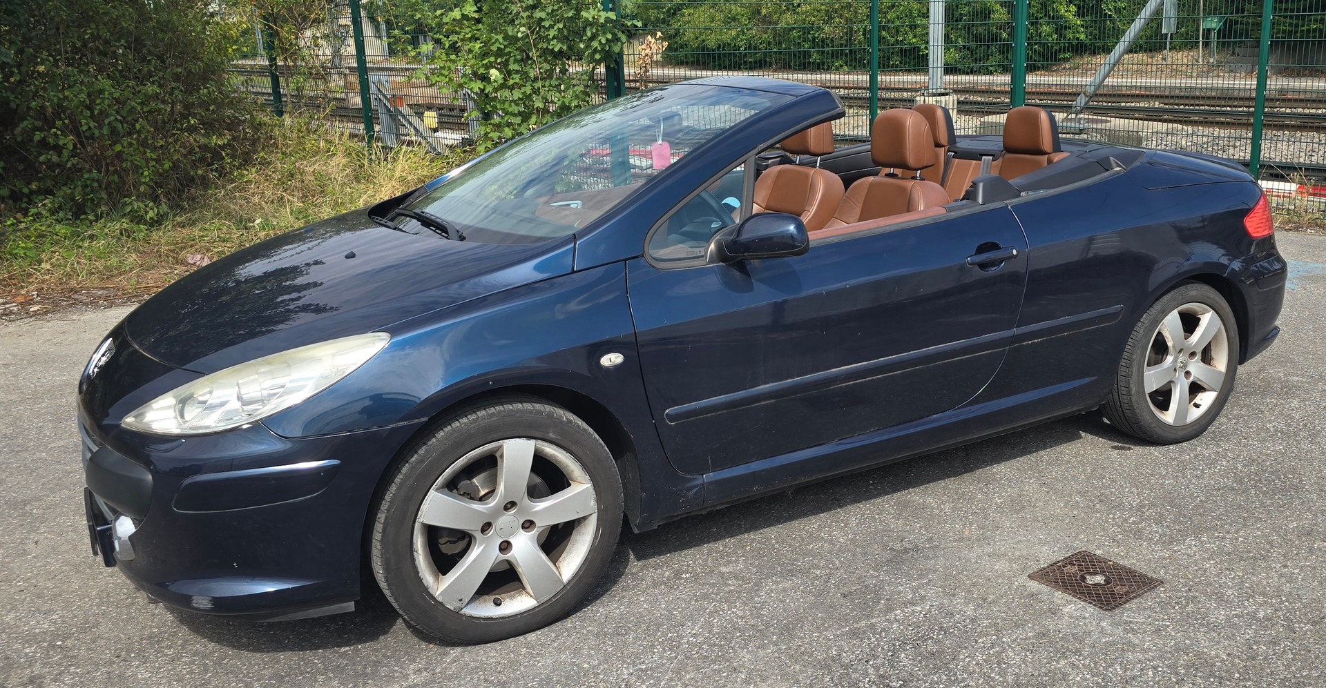 PEUGEOT 307 CC 2.0 16V Dynamic-image-1