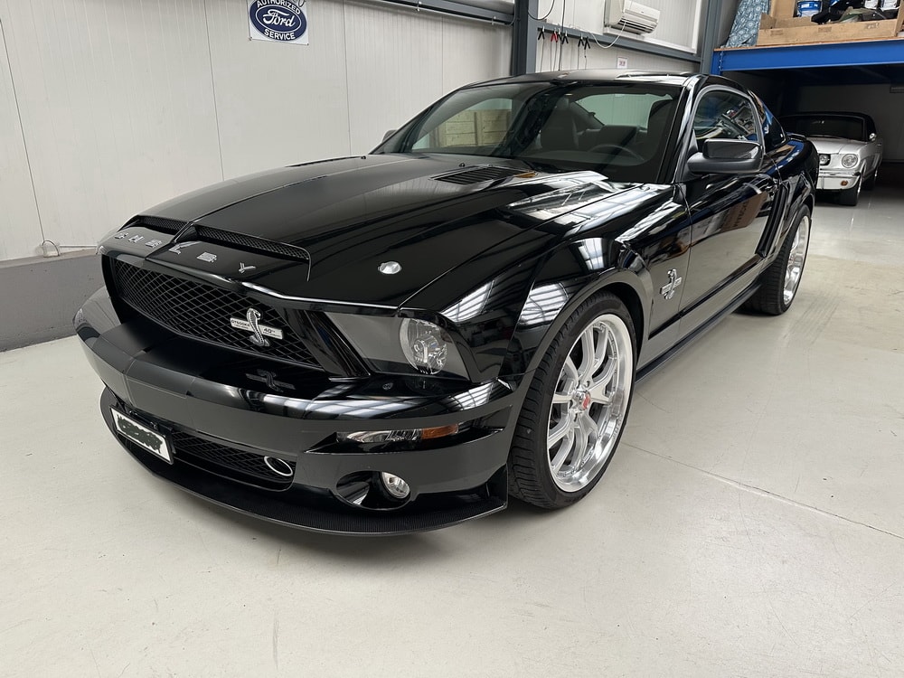 FORD SHELBY GT500KR