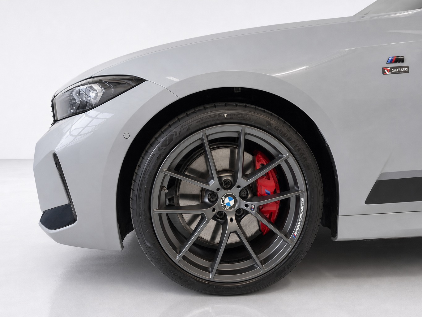 BMW M340i xDrive 48V Touring Steptronic M Sport Pro-showroom-element-1