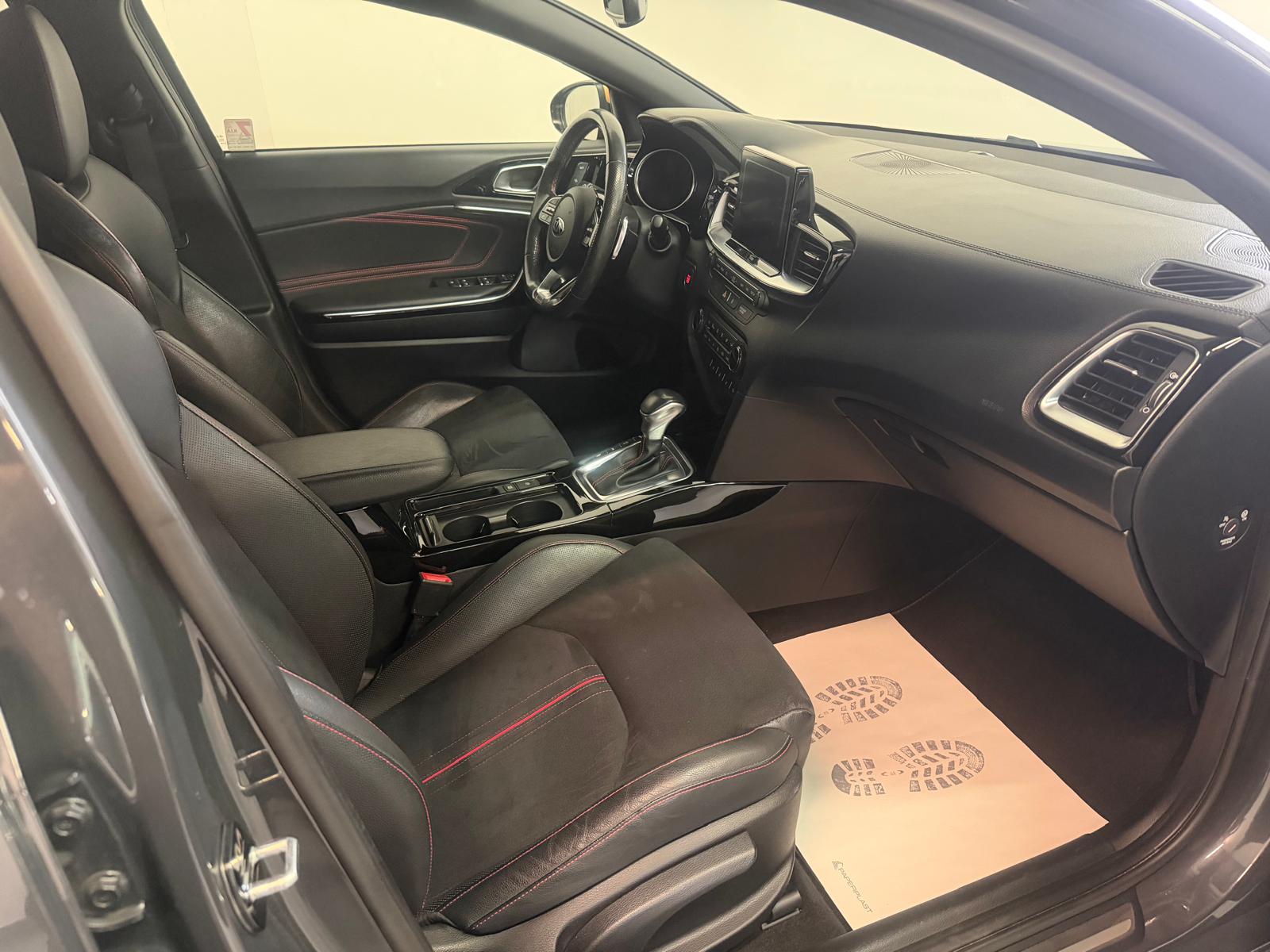 KIA ProCeed 1.6 T-GDi GT DCT-image-16
