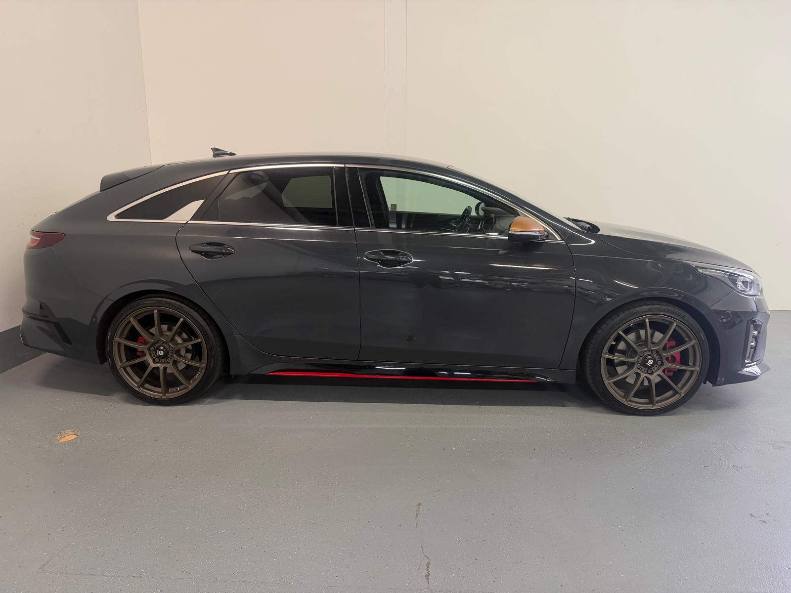KIA ProCeed 1.6 T-GDi GT DCT-image-5