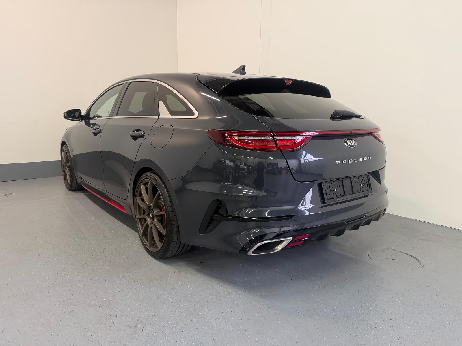 KIA ProCeed 1.6 T-GDi GT DCT-image-9