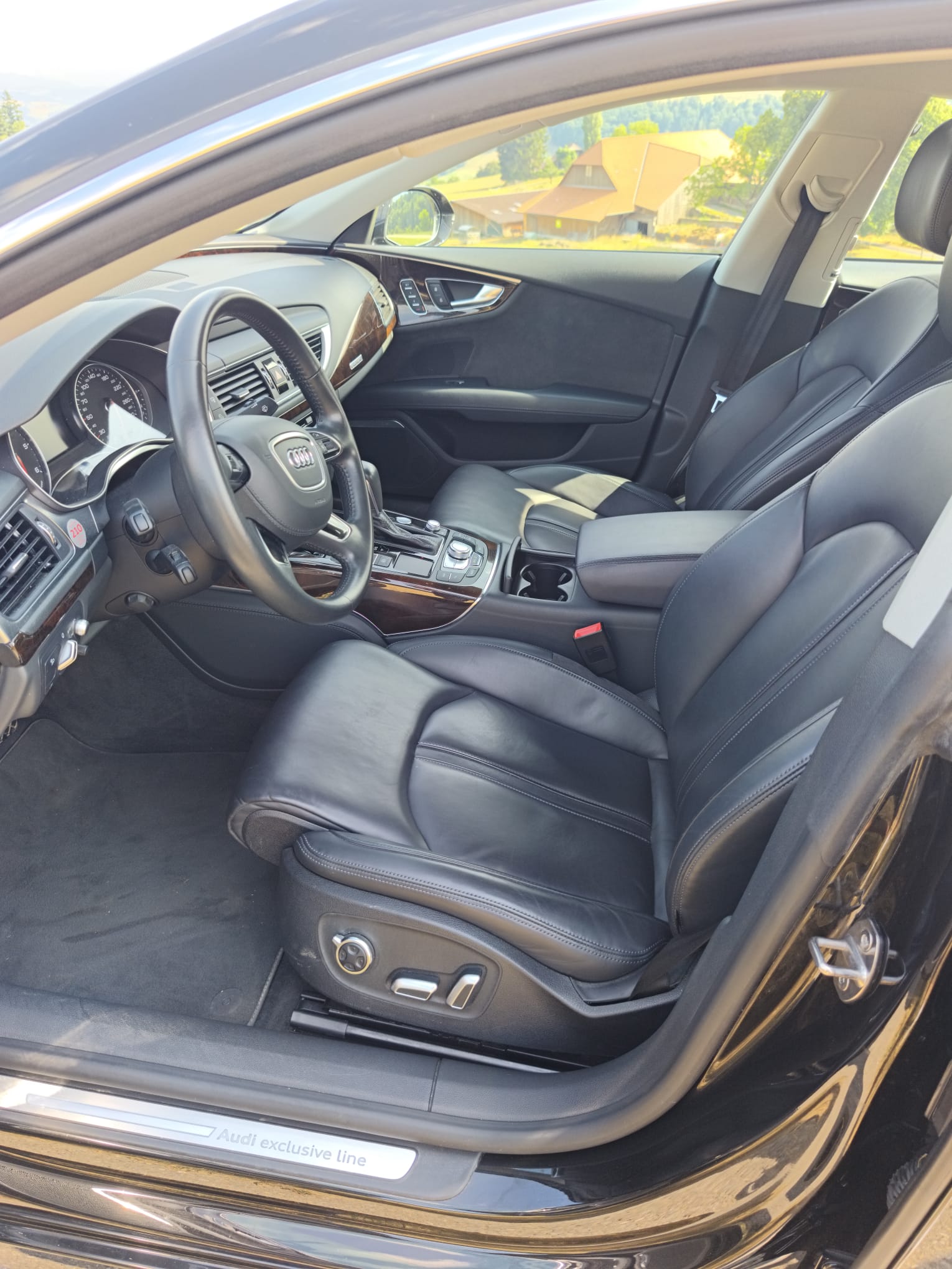 AUDI A7 Sportback 3.0 TDI quattro S tronic-image-2
