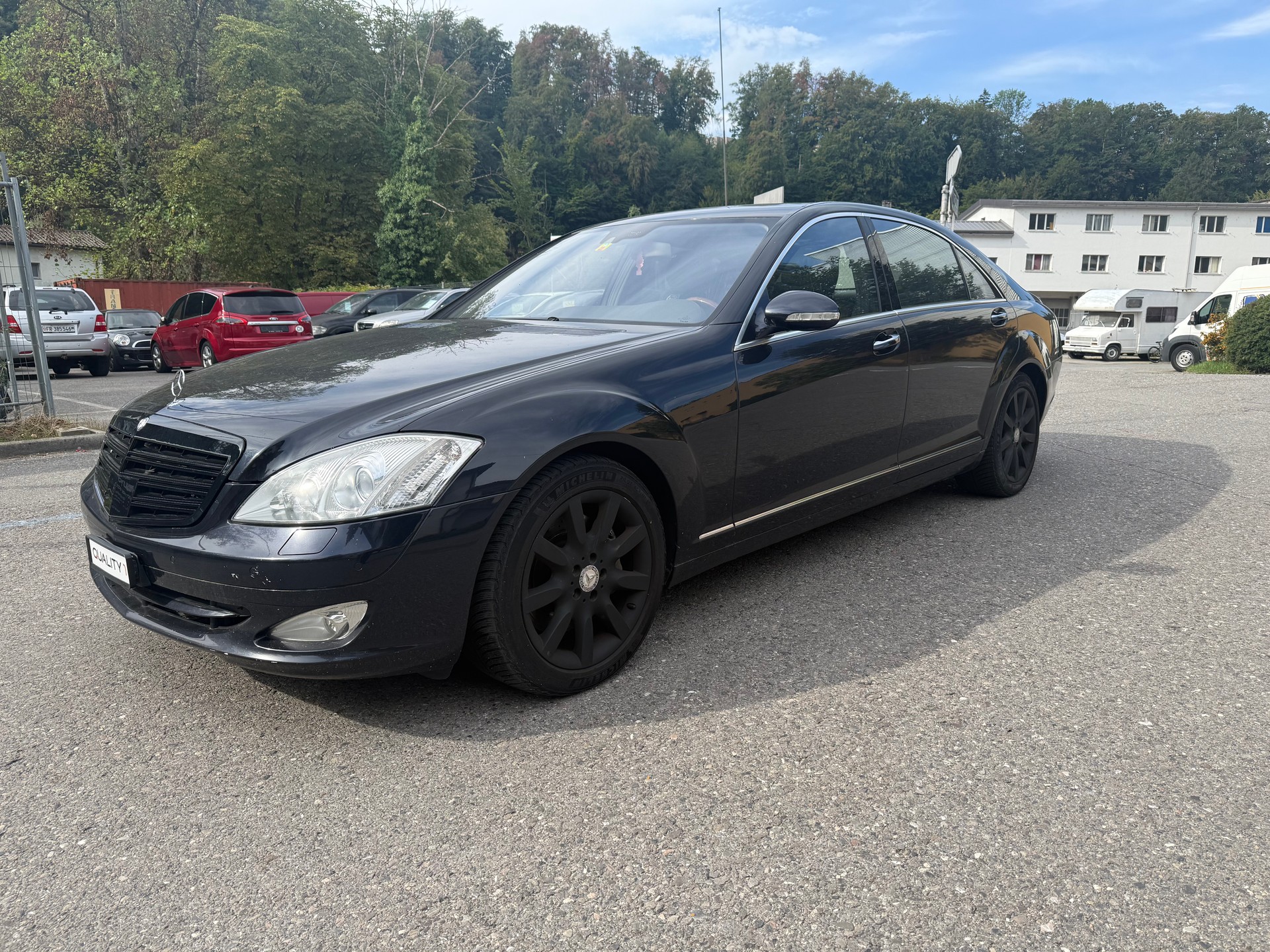 MERCEDES-BENZ S 500 4Matic 7G-Tronic-showroom-element-2