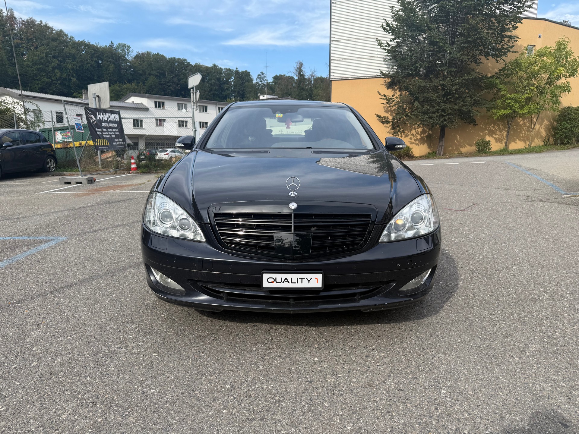 MERCEDES-BENZ S 500 4Matic 7G-Tronic-showroom-element-1