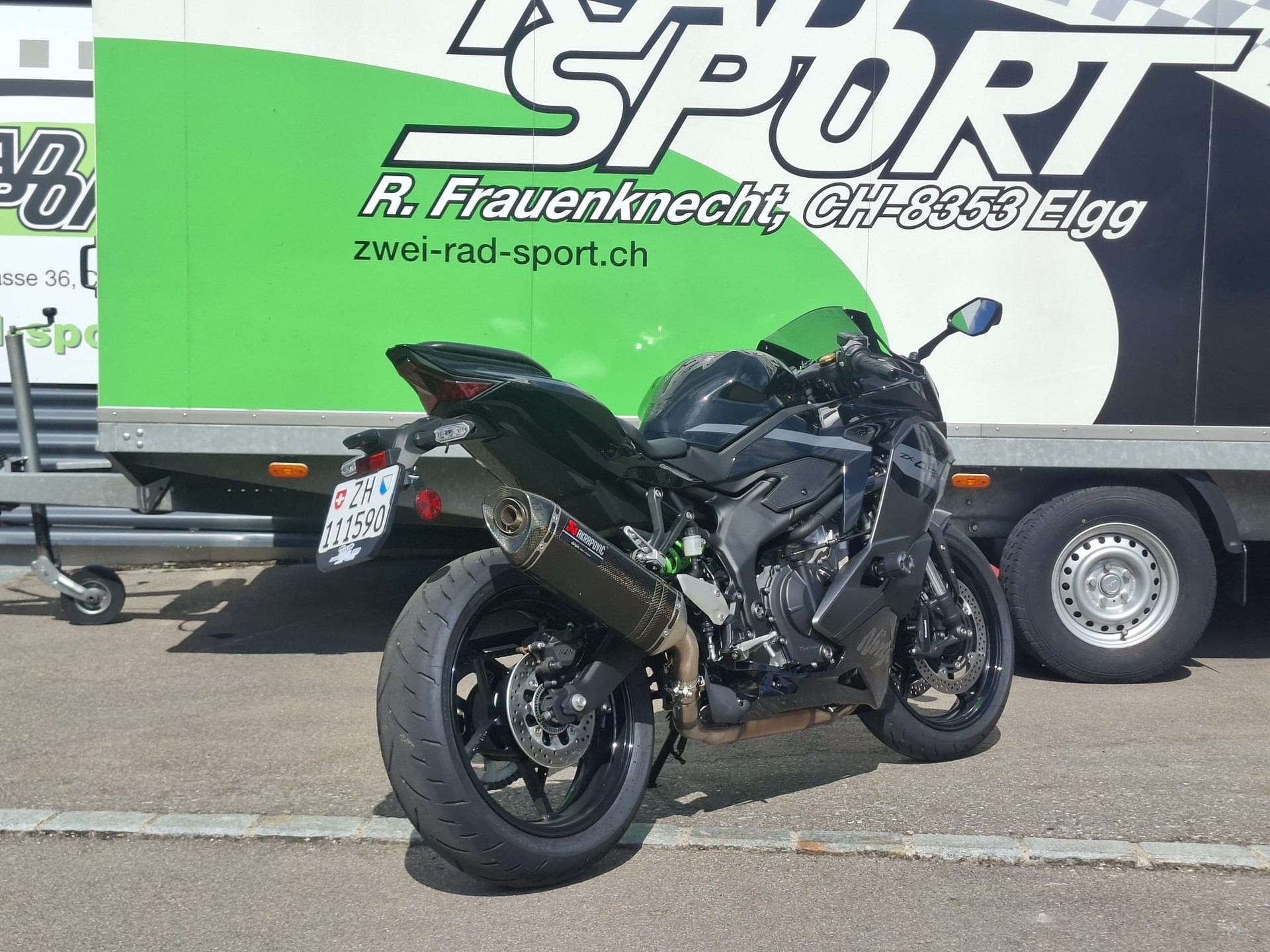 KAWASAKI NINJA ZX-4R-image-3