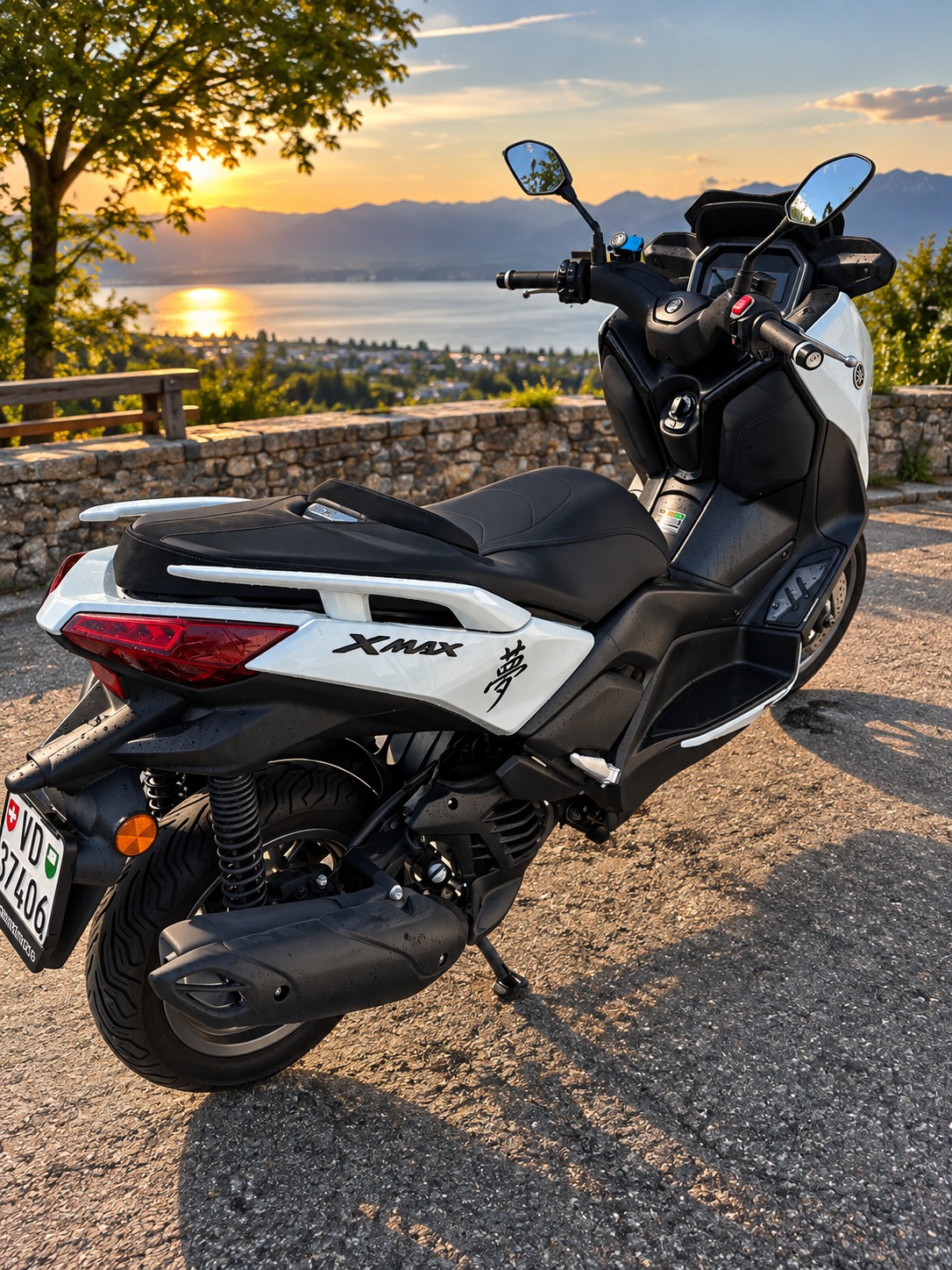 YAMAHA X-MAX-image-2