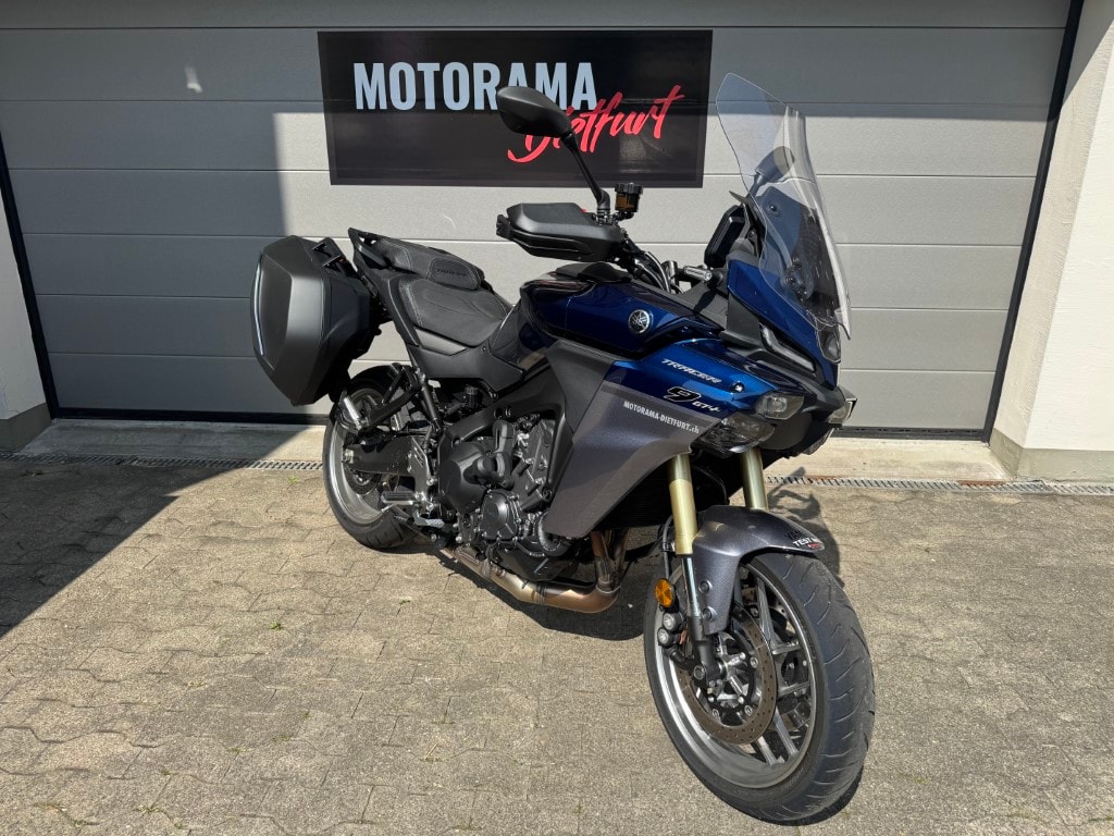 YAMAHA Tracer 9 GT+ Y-AMT-image-1