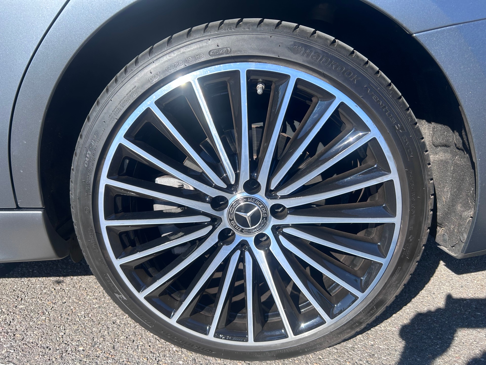 MERCEDES-BENZ C 300 AMG Line 4matic-image-9