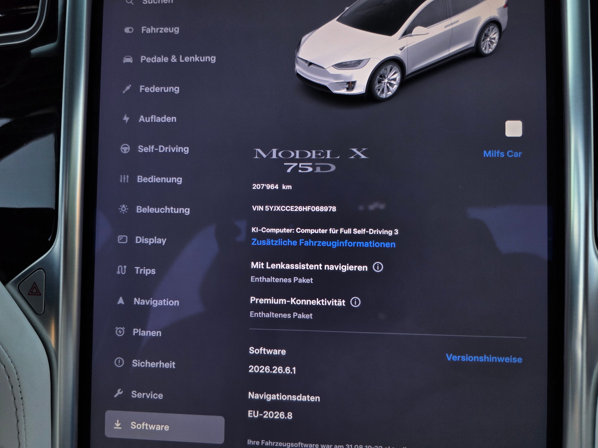 TESLA Model X 75 D-image-8