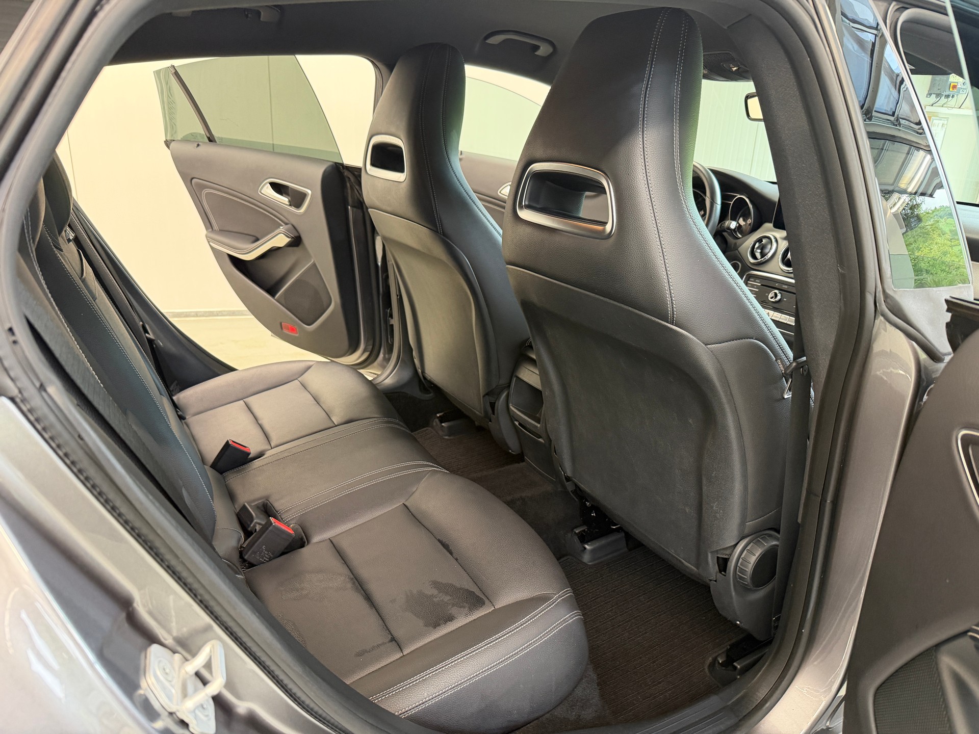 MERCEDES-BENZ CLA Shooting Brake 220 d Urban 7G-DCT-image-21
