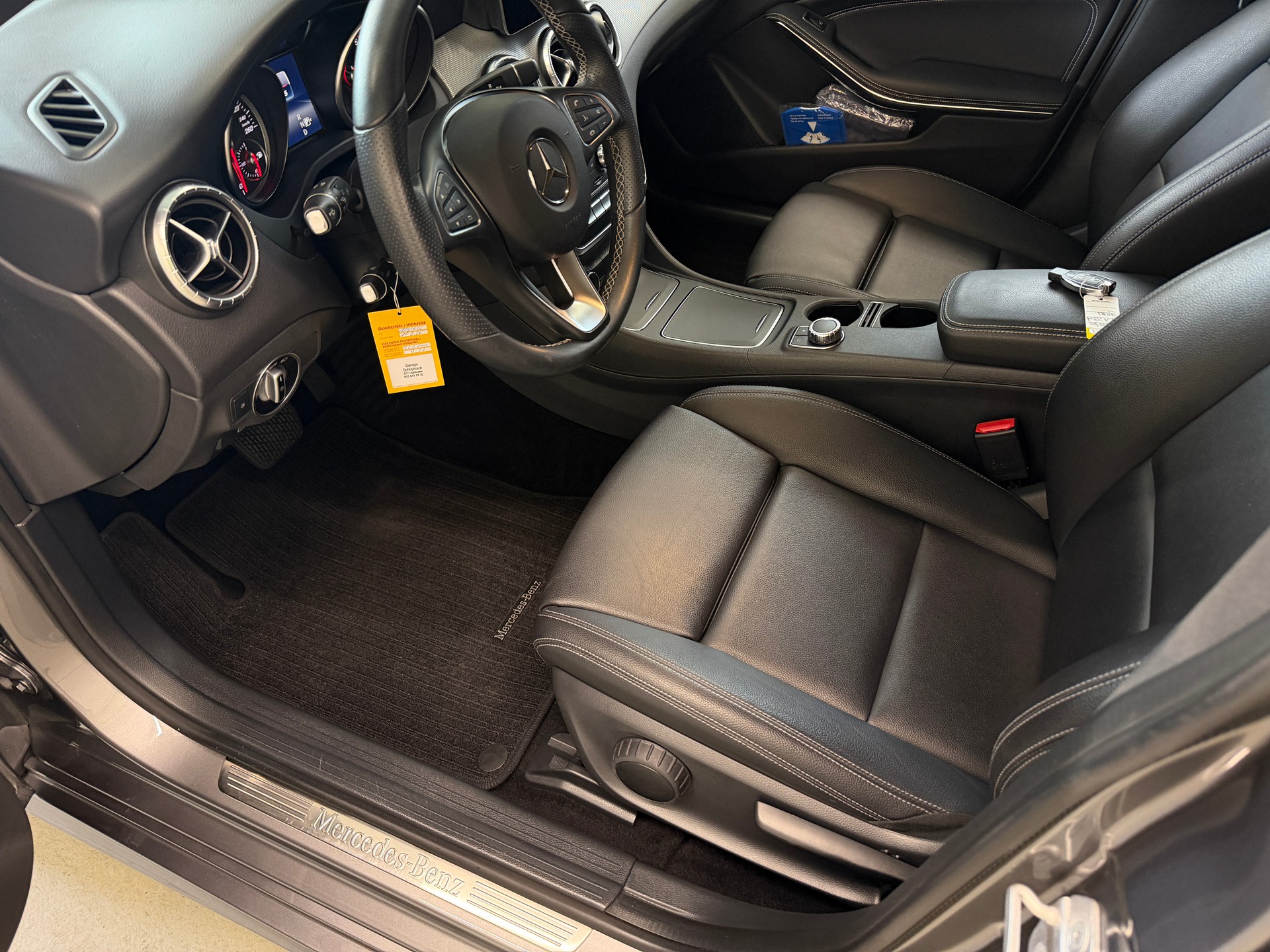 MERCEDES-BENZ CLA Shooting Brake 220 d Urban 7G-DCT-image-11