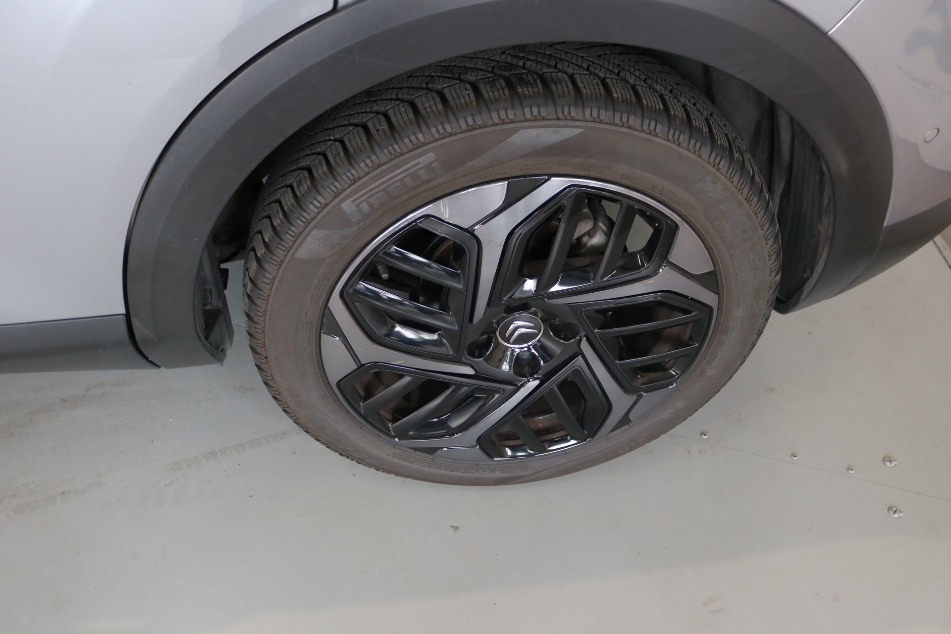 CITROEN C4 1.2 Pure Tech Shine EAT8-image-29