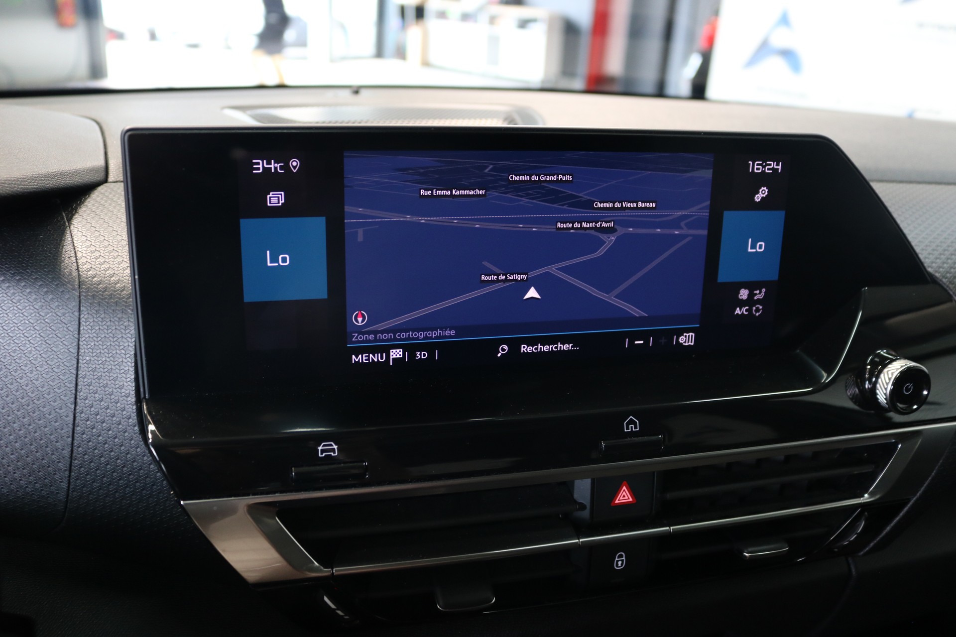 CITROEN C4 1.2 Pure Tech Shine EAT8-image-5