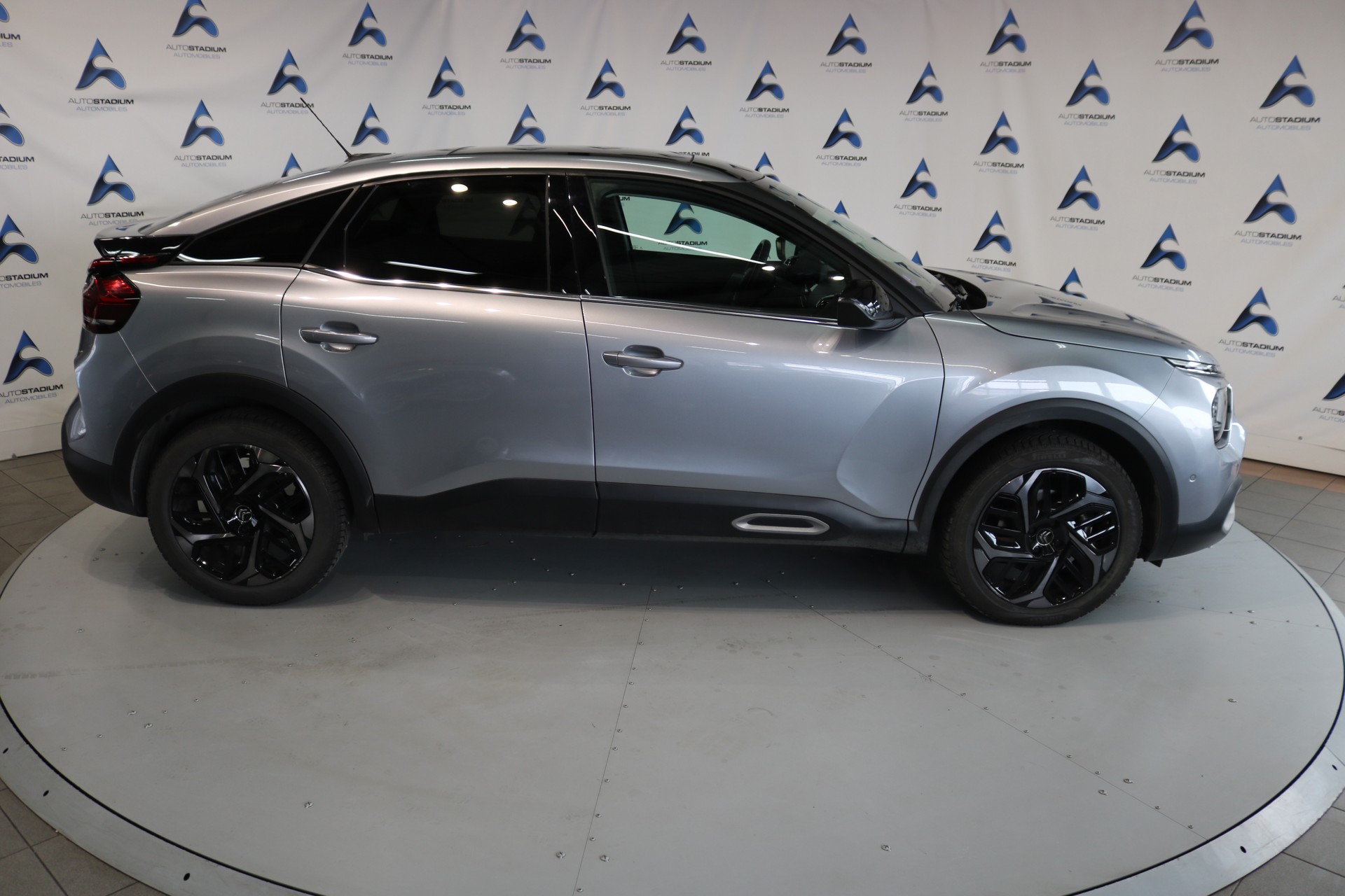 CITROEN C4 1.2 Pure Tech Shine EAT8-image-24
