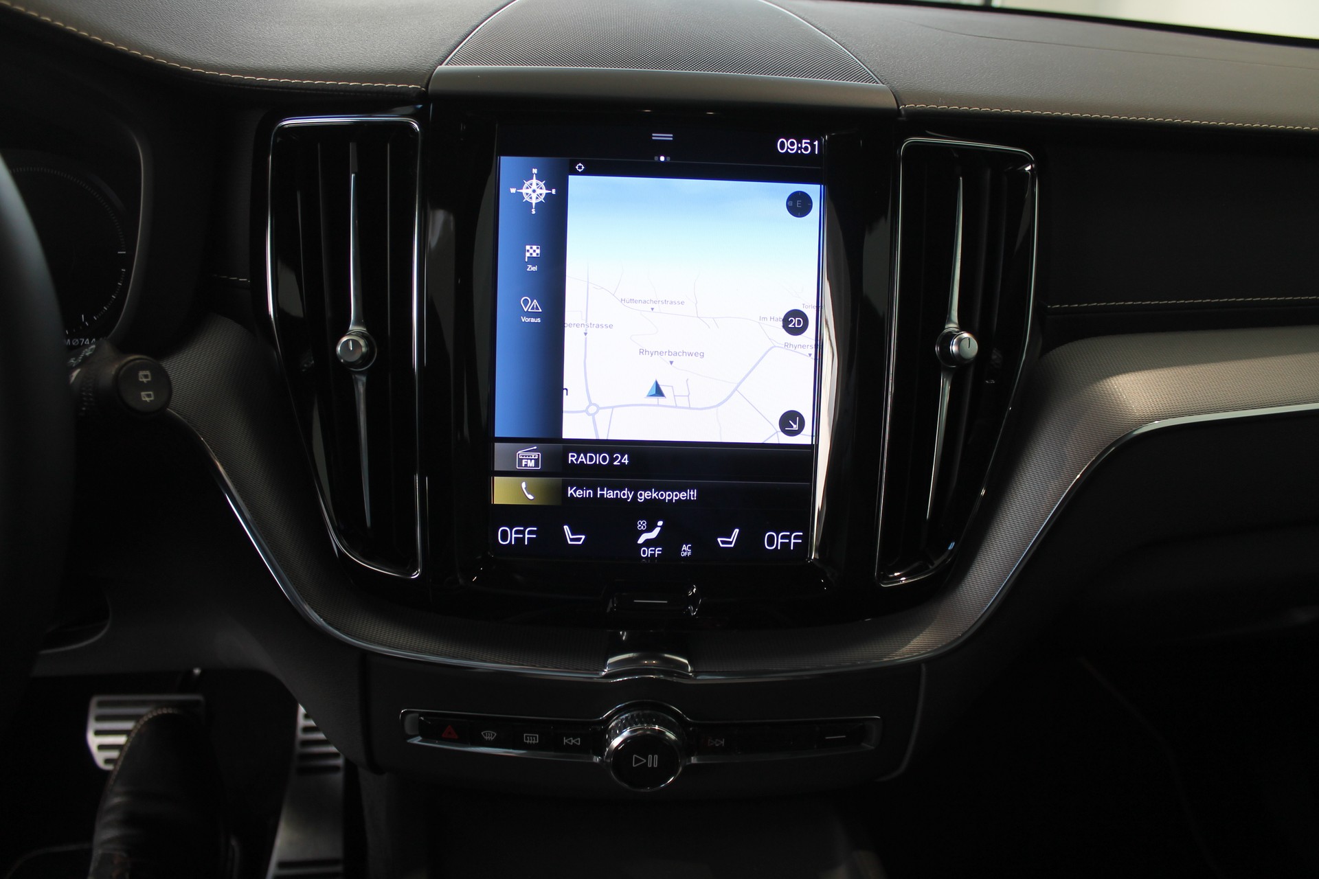 VOLVO XC60 T6 eAWD R-Design Geartronic-image-9