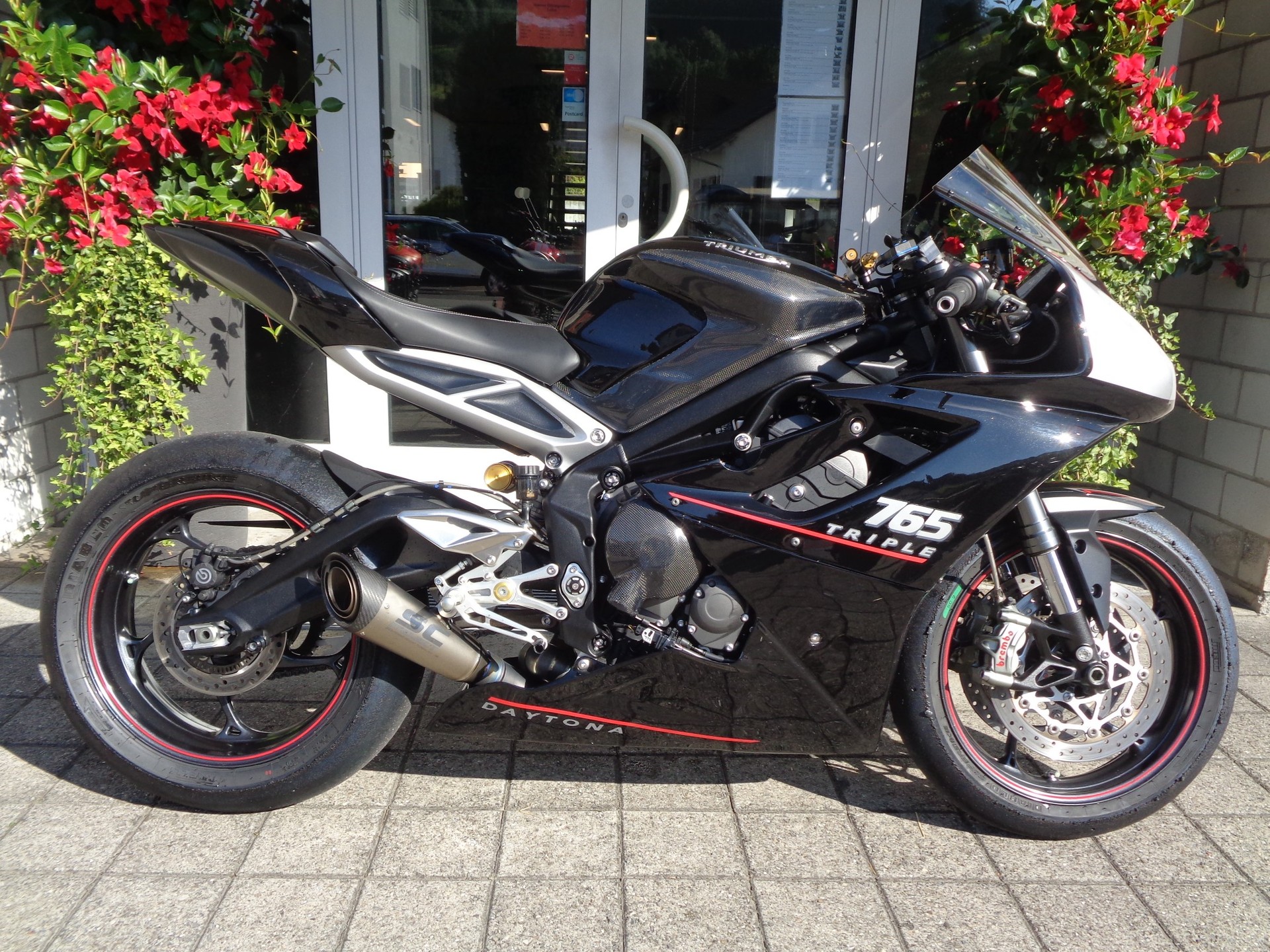 TRIUMPH Street Triple RS 765 ABS-image-1