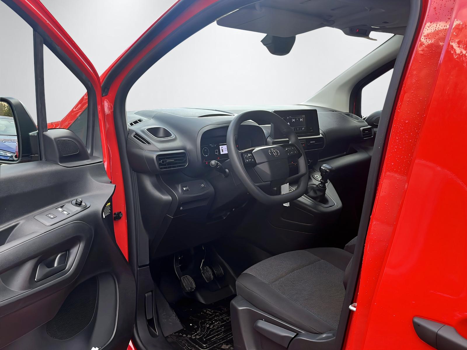 TOYOTA PROACE CITY Van L1 1.2 Active-image-6