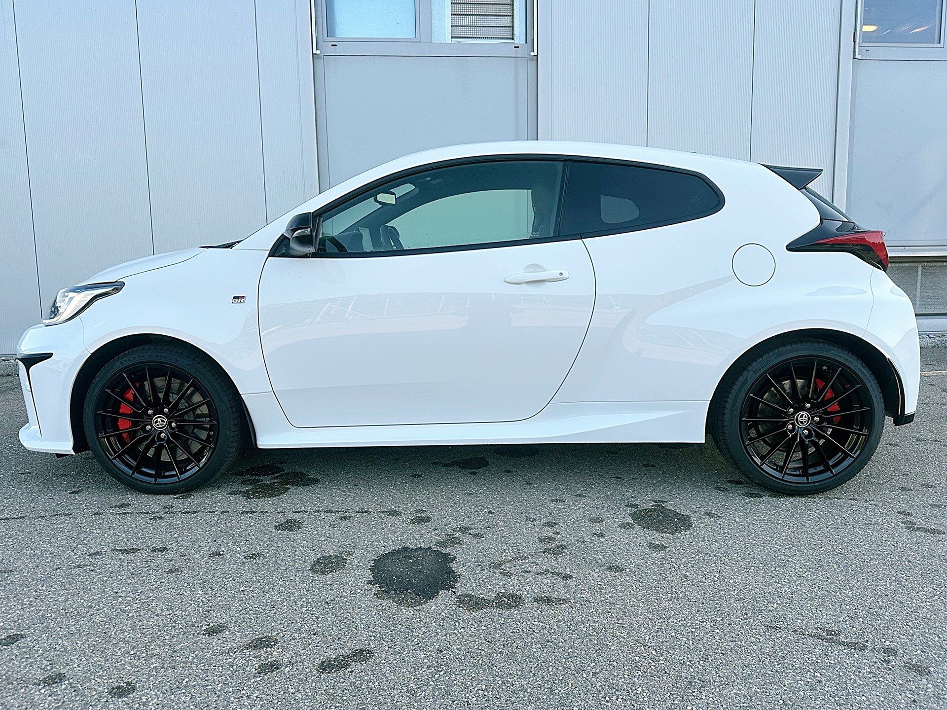 TOYOTA Yaris 1.6 GR Sport-image-4