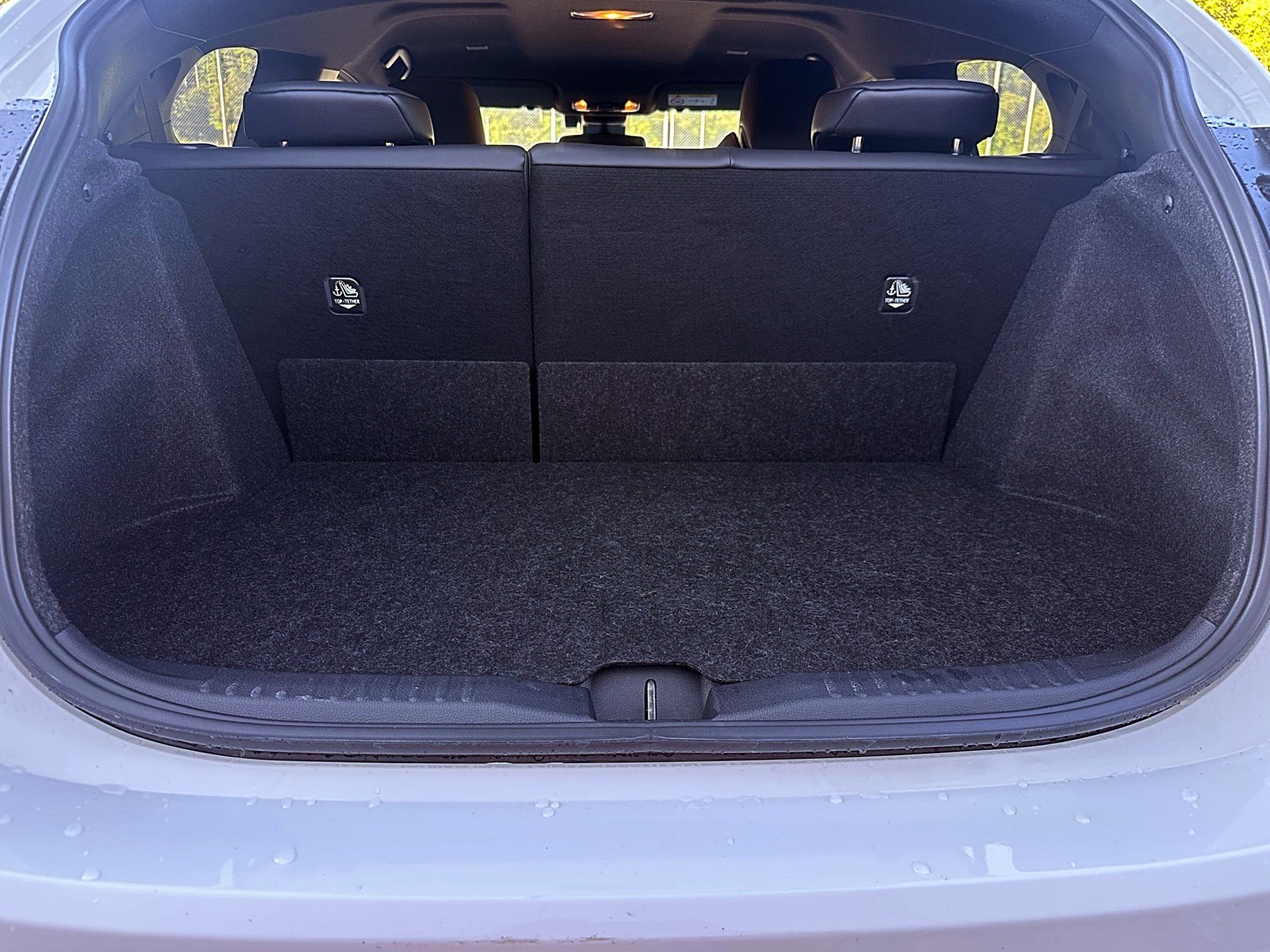 TOYOTA Yaris 1.6 GR Sport-image-15