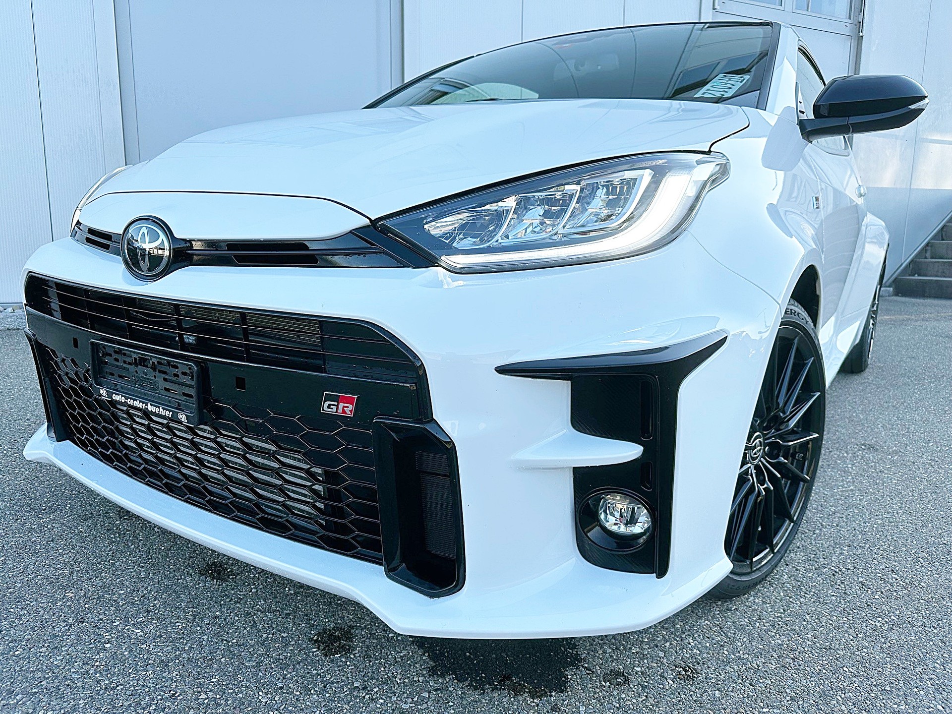 TOYOTA Yaris 1.6 GR Sport-image-2