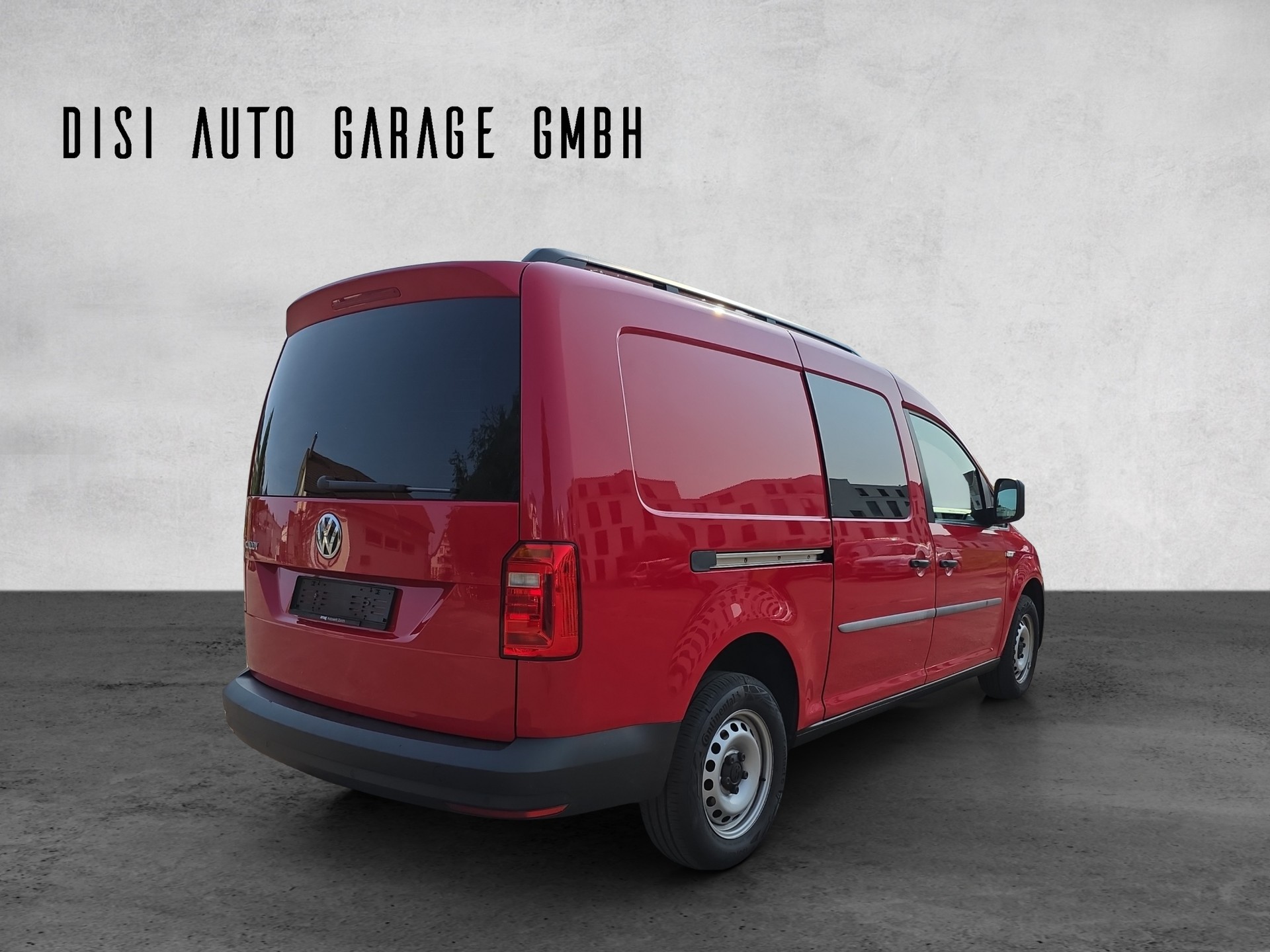 VW Caddy Maxi 2.0TDI BlueMotion Technology-image-12