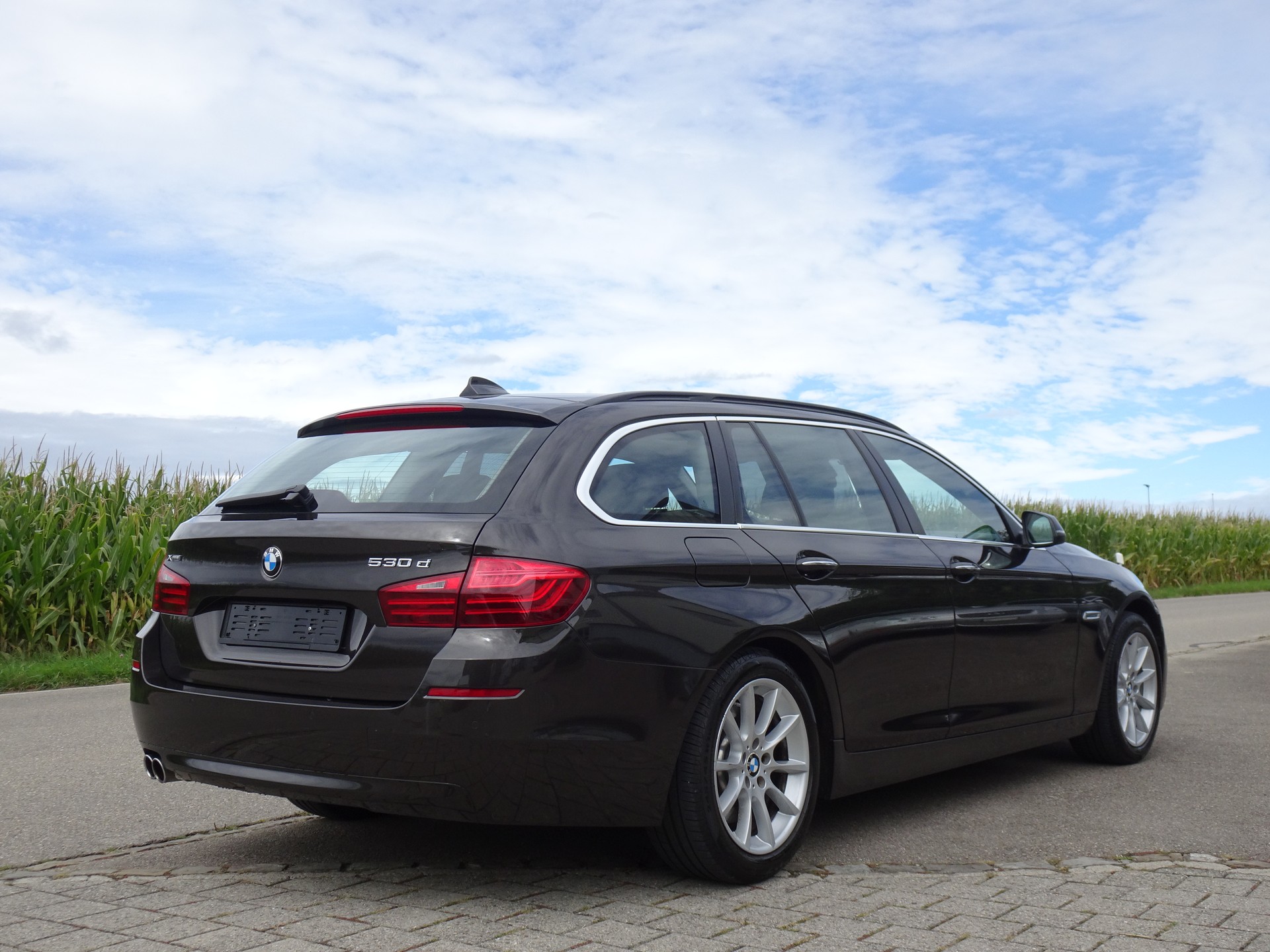 BMW 530d Touring xDrive Steptronic-image-3