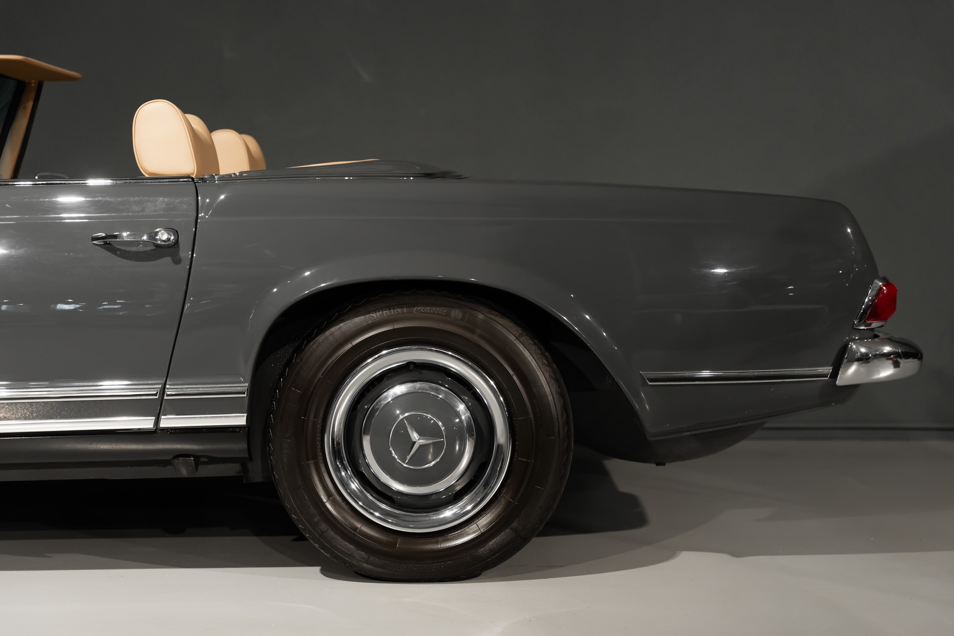 MERCEDES-BENZ SL 230 Pagode-image-9