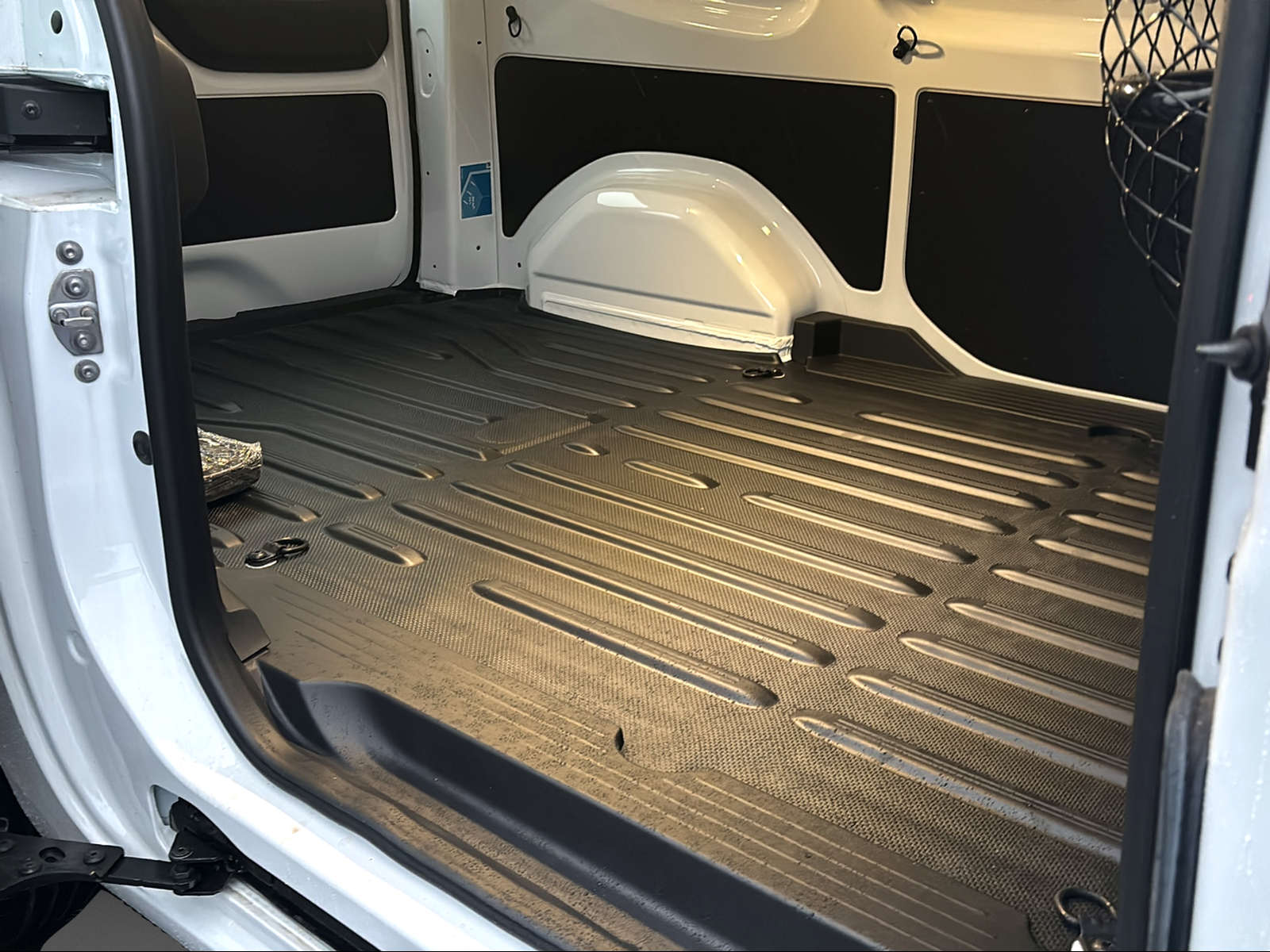 RENAULT Kangoo Van 1.5 dCi Standard L2 115 Extra EDC-showroom-element-3