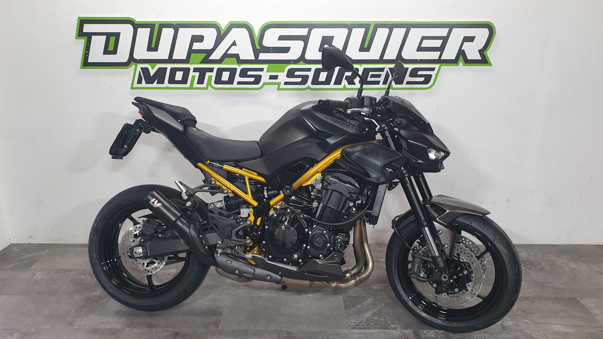 KAWASAKI Z 900-image-0