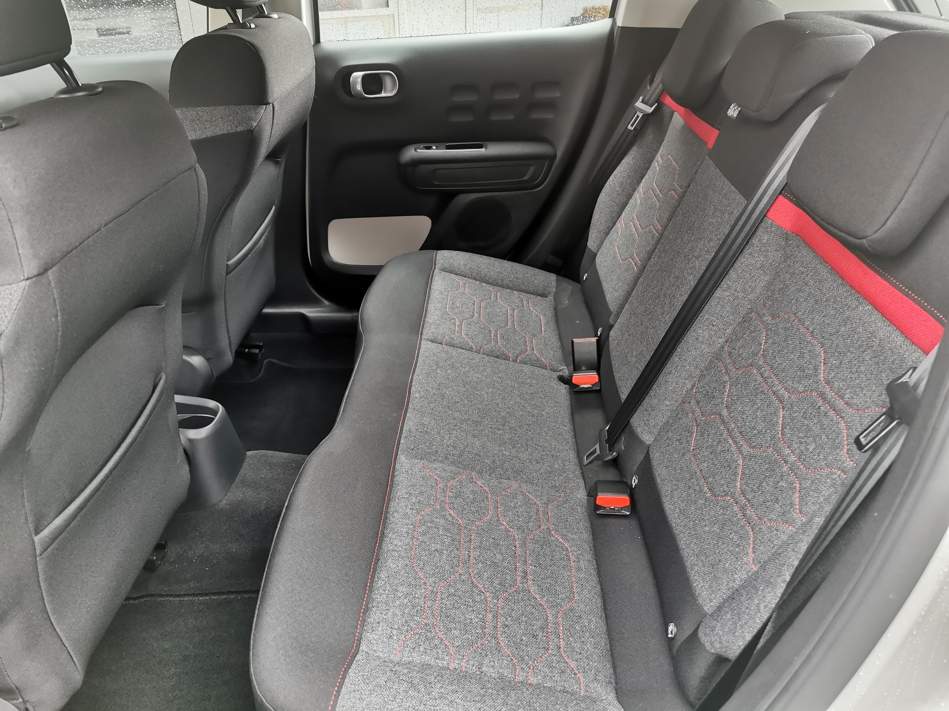 CITROEN C3 1.2i Shine EAT-image-5