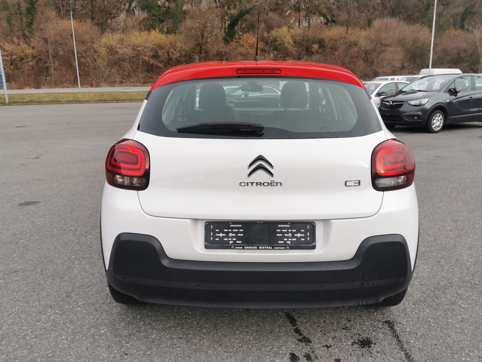 CITROEN C3 1.2i Shine EAT-image-13