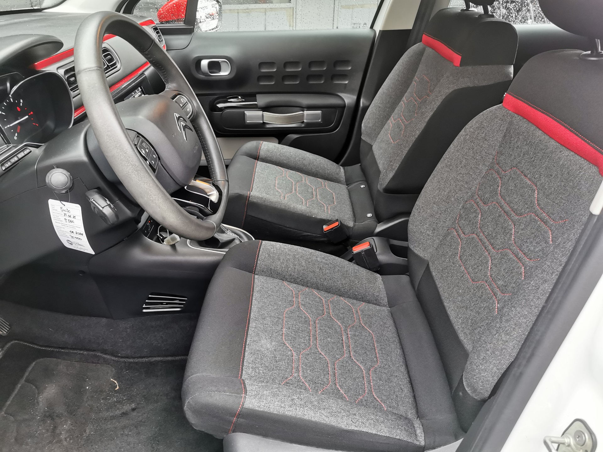 CITROEN C3 1.2i Shine EAT-image-6