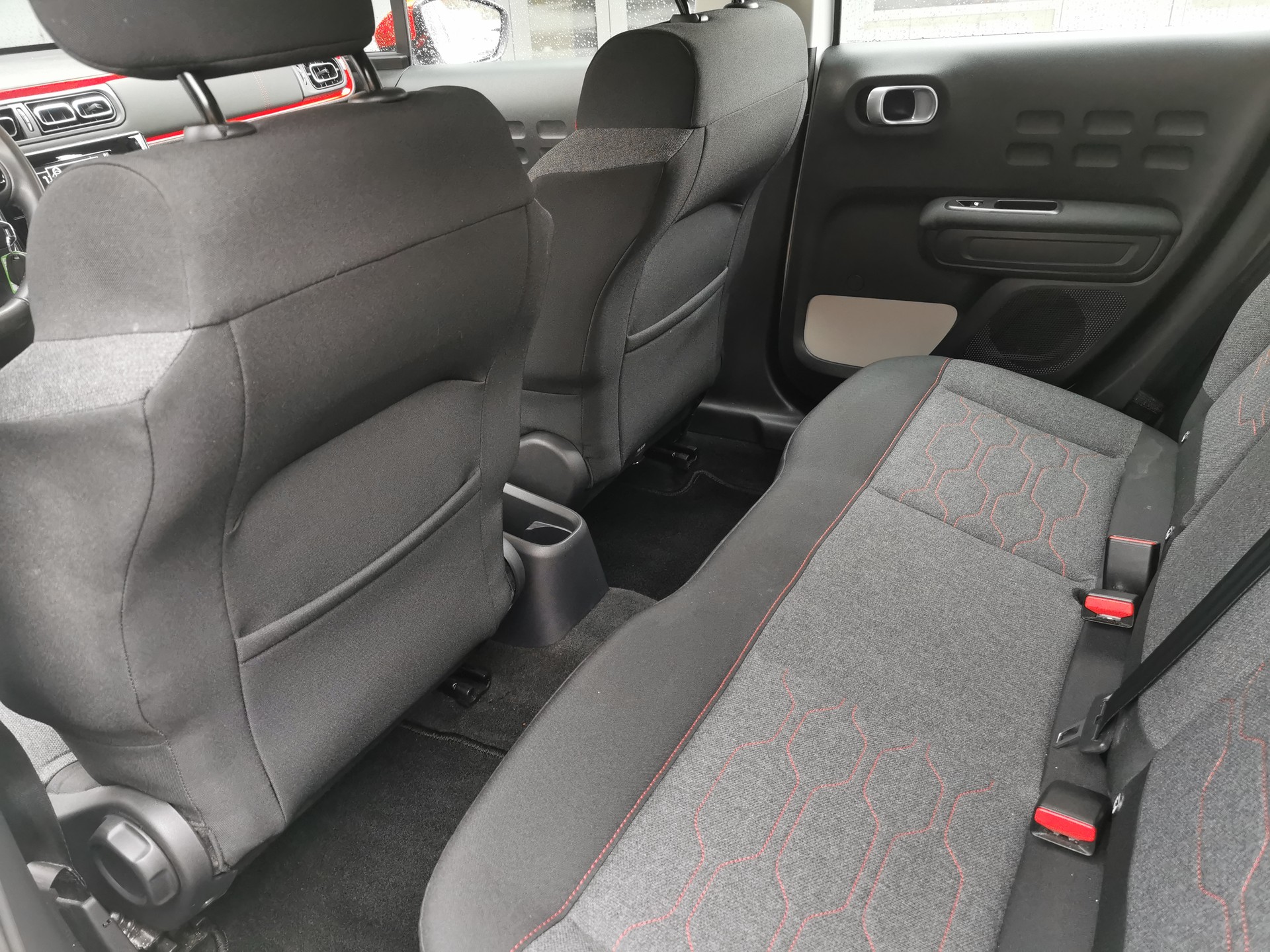 CITROEN C3 1.2i Shine EAT-image-4