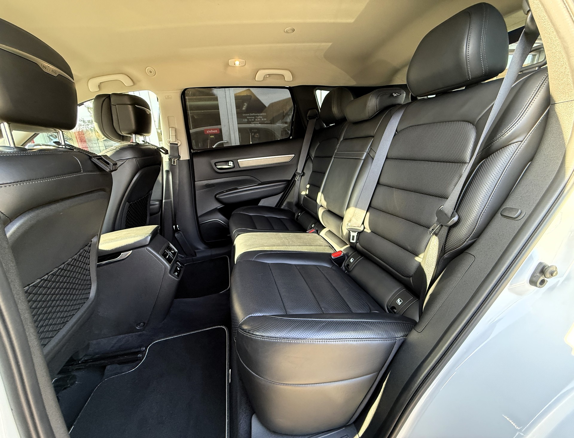 RENAULT Koleos 2.0 dCi Initiale Paris 4x4 Xtronic CVT-image-8