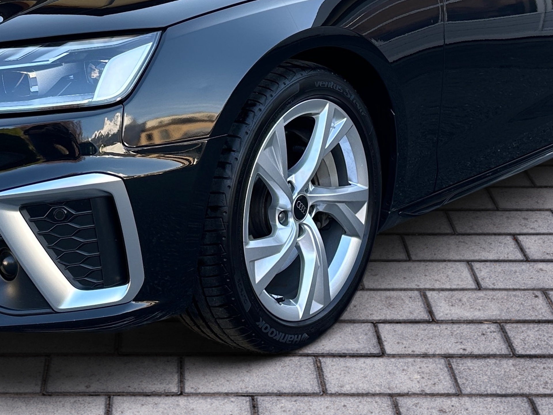 AUDI A4 Avant 45 TFSI S line S-tronic quattro-image-5