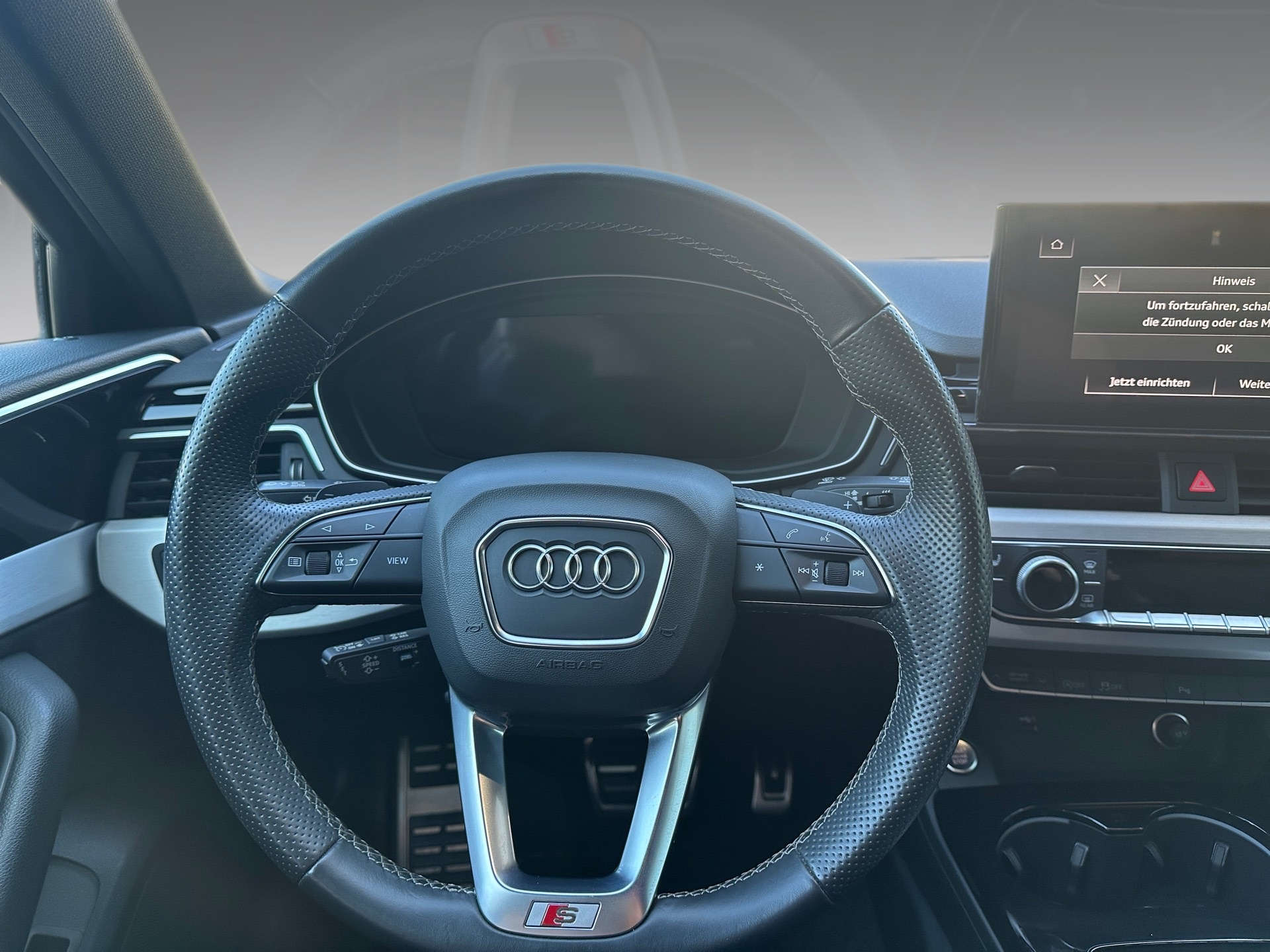 AUDI A4 Avant 45 TFSI S line S-tronic quattro-image-7