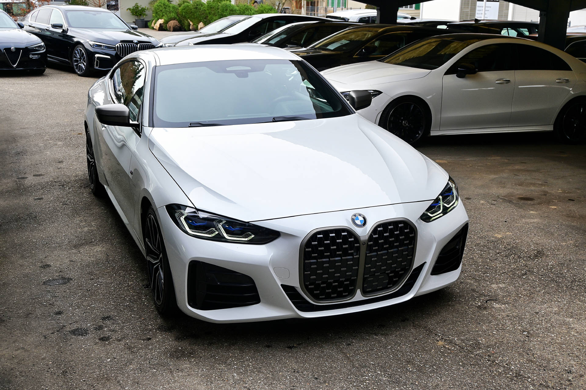 BMW M440i xDrive Coupé *Head up Display*Harman Kardon*Driving Assistant*-showroom-element-2