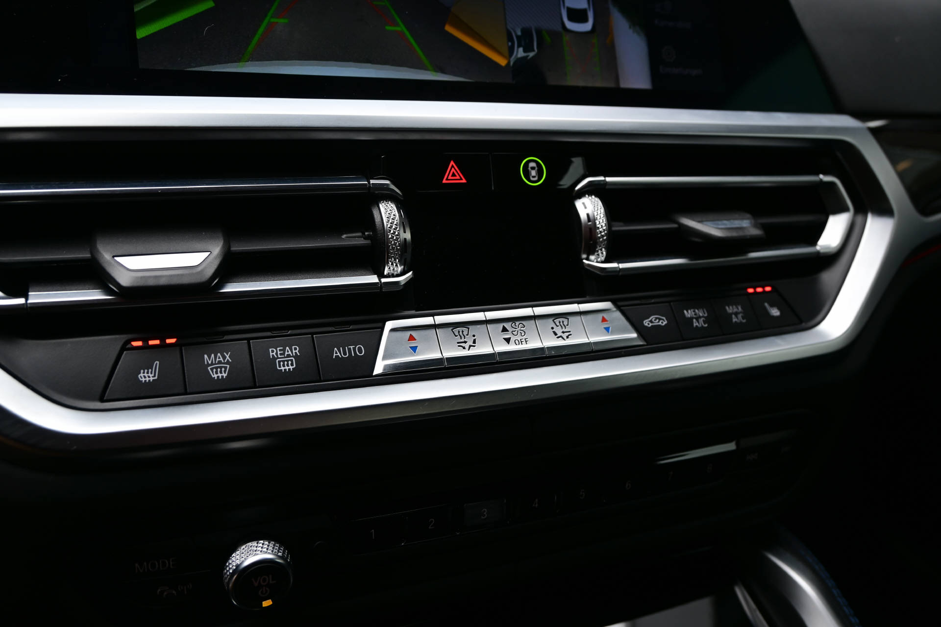 BMW M440i xDrive Coupé *Head up Display*Harman Kardon*Driving Assistant*-image-15