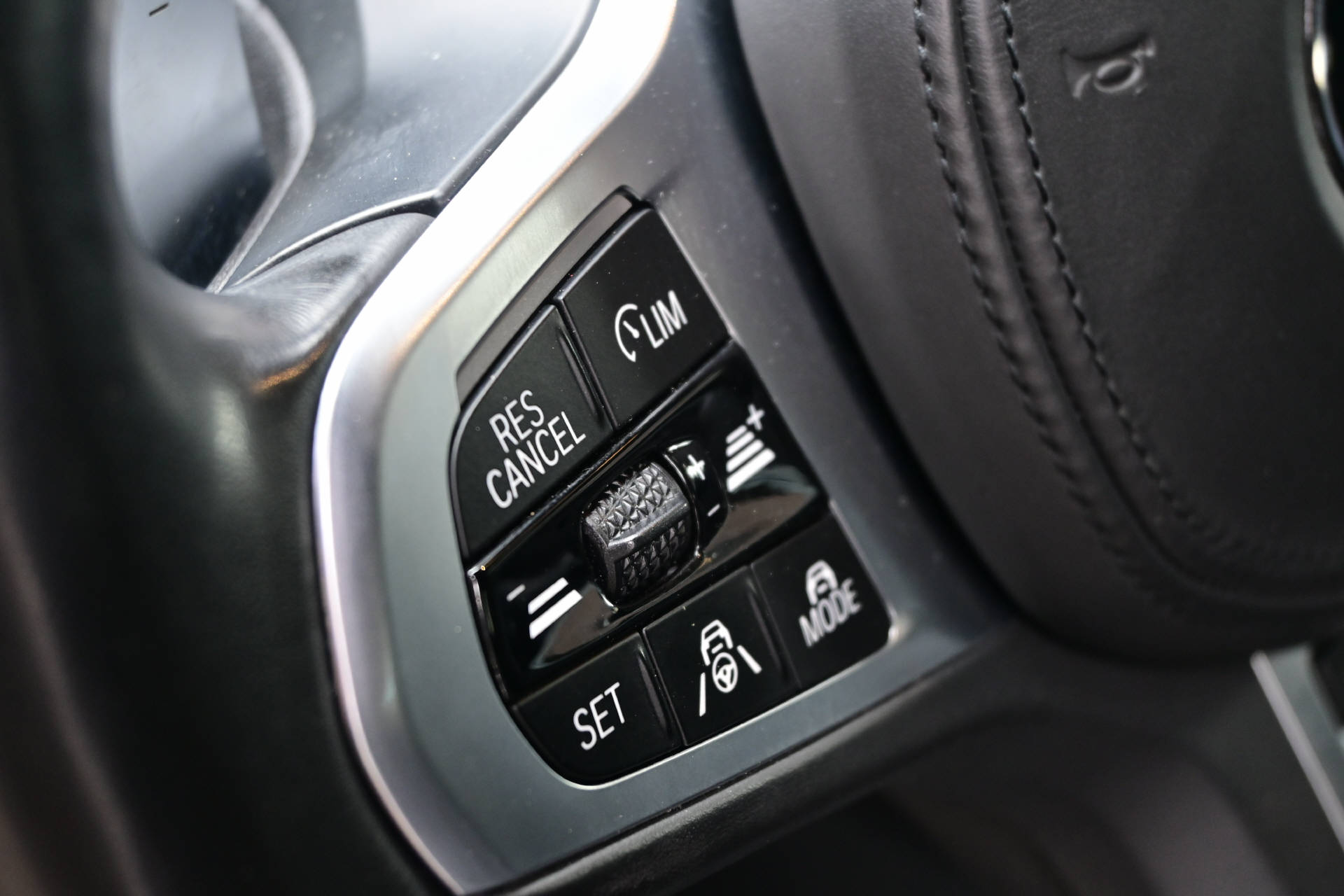 BMW M440i xDrive Coupé *Head up Display*Harman Kardon*Driving Assistant*-image-14