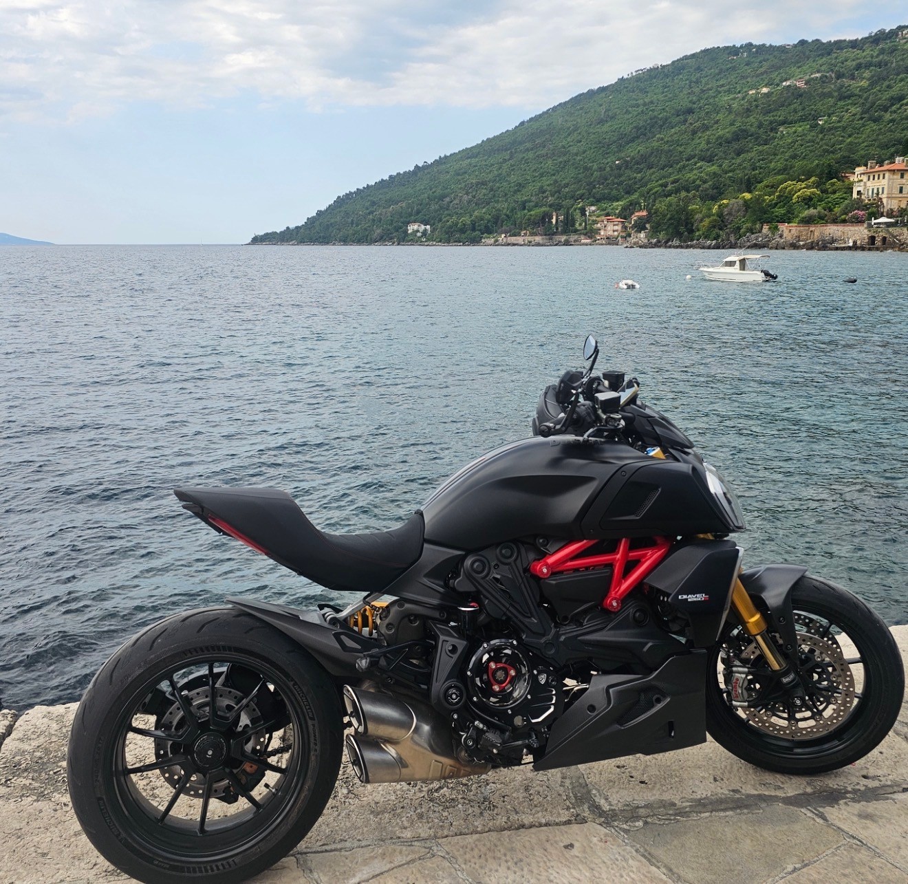 DUCATI Diavel 1260 S-image-1