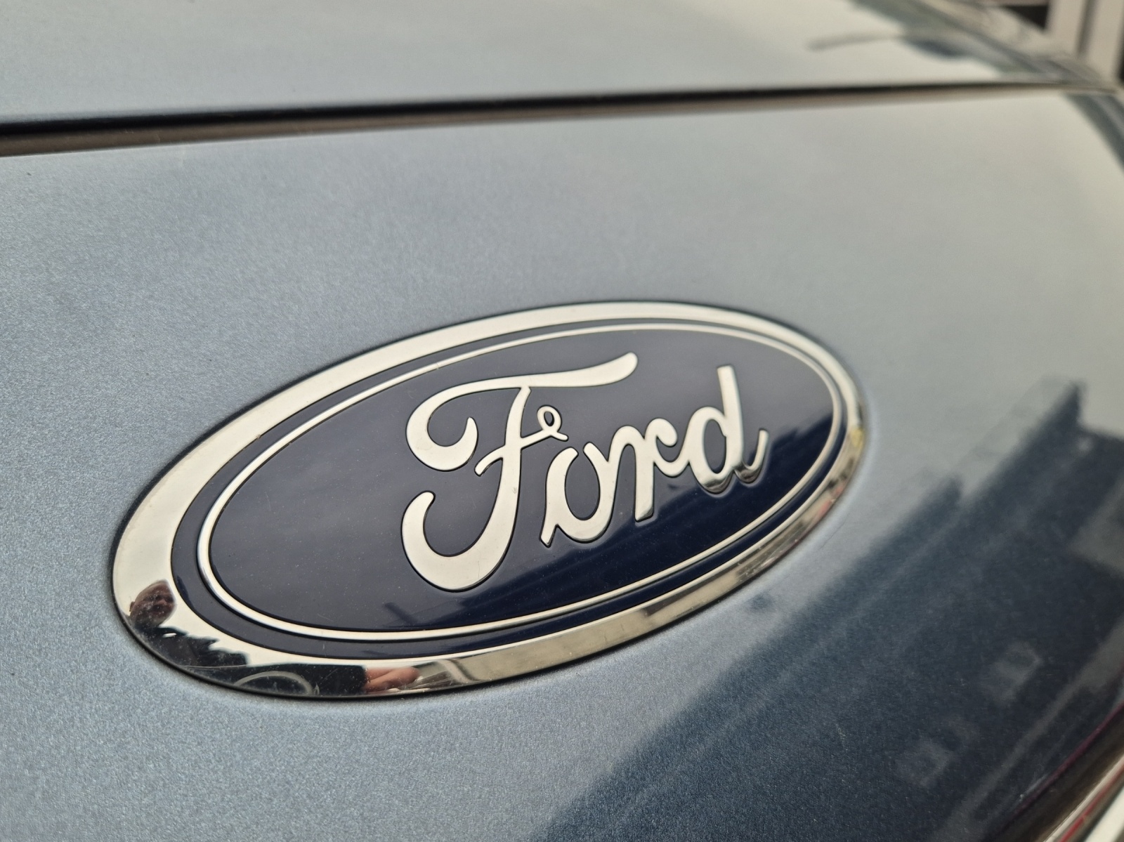 FORD Kuga 2.0 EcoBlue Hybrid Titanium 2WD-image-8