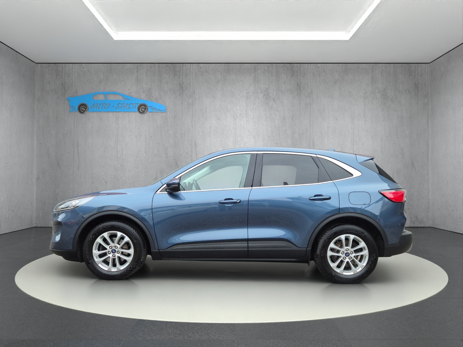 FORD Kuga 2.0 EcoBlue Hybrid Titanium 2WD-showroom-element-1