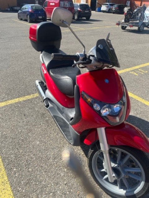 PIAGGIO Beverly 125-image-15