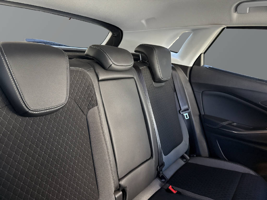 OPEL Grandland X 1.6 T Ultimate-image-13