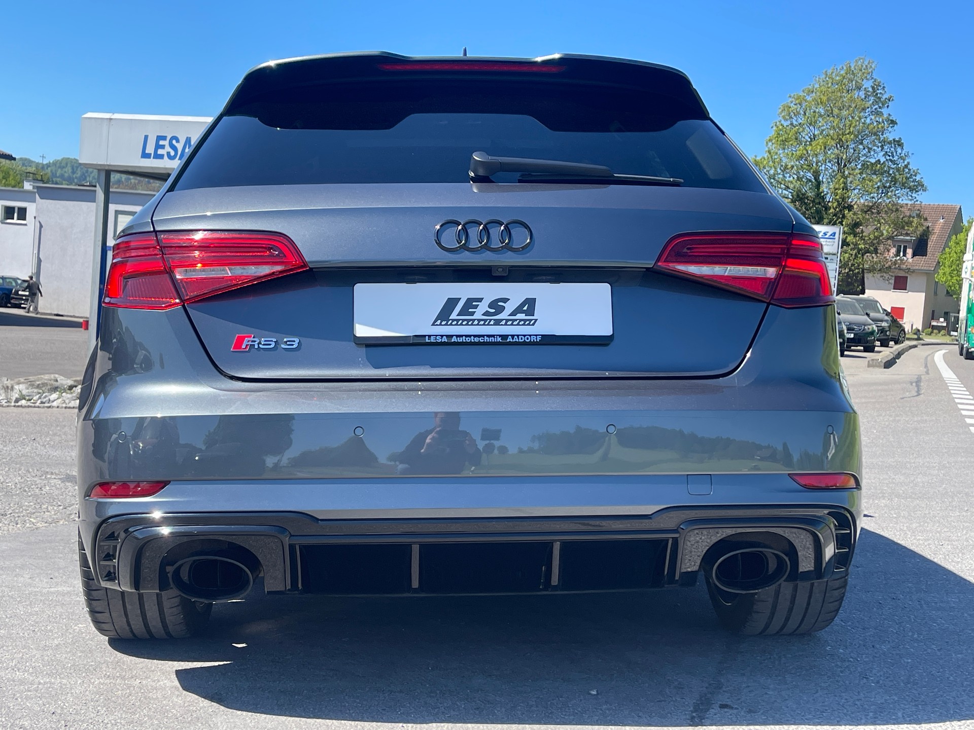 AUDI RS3 Sportback 2.5 TSI quattro S-tronic-image-4