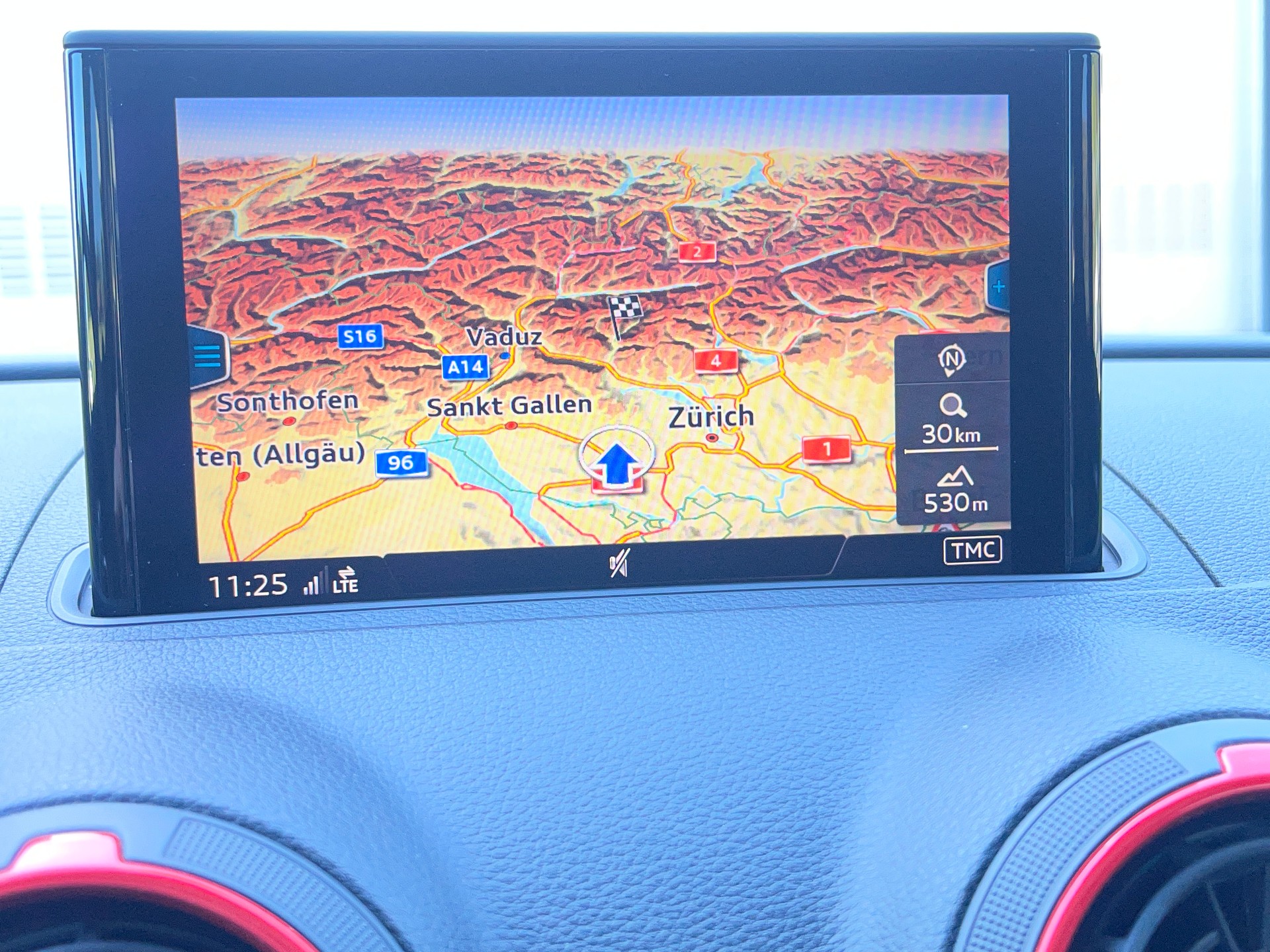 AUDI RS3 Sportback 2.5 TSI quattro S-tronic-image-18