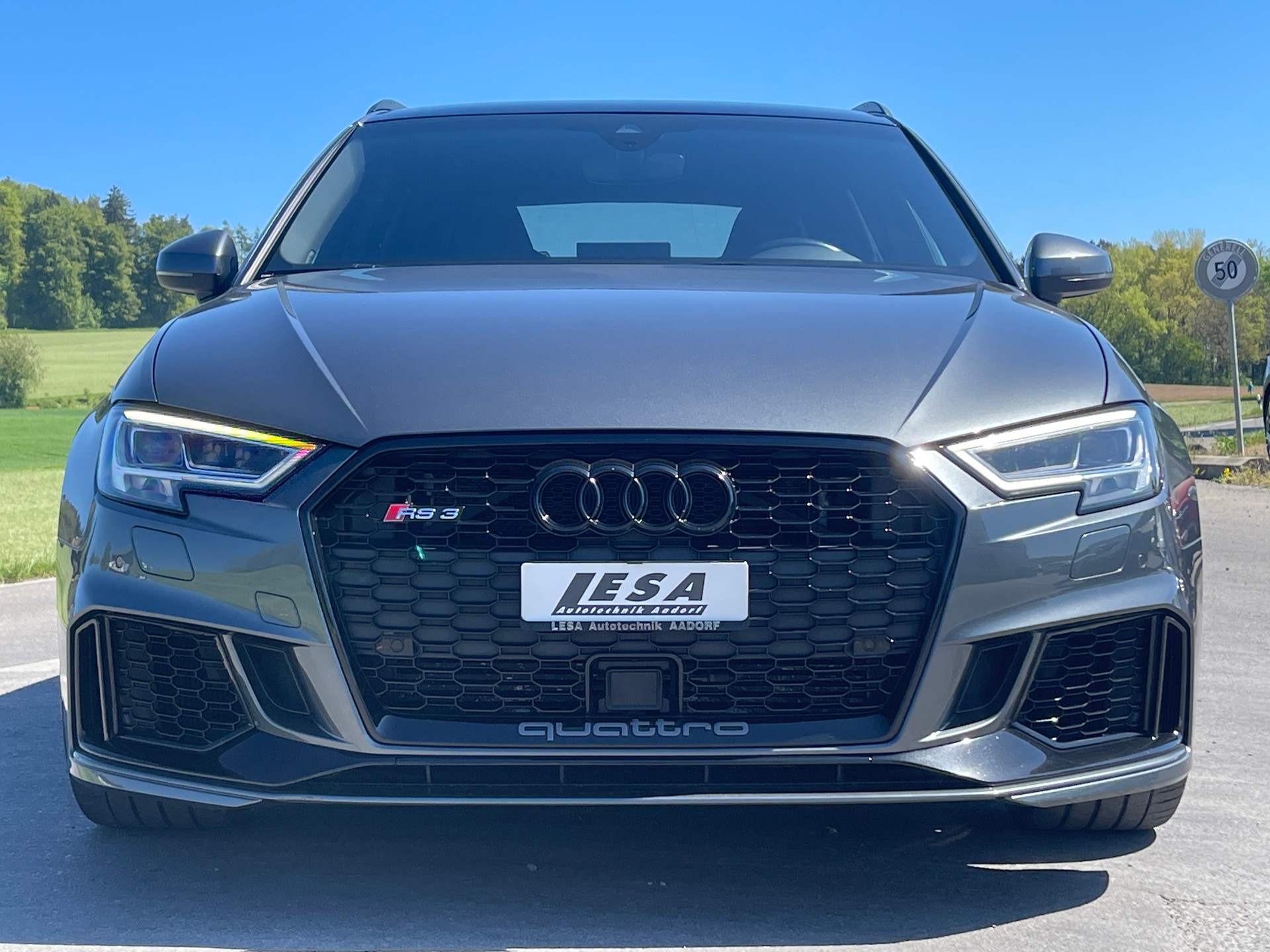 AUDI RS3 Sportback 2.5 TSI quattro S-tronic-showroom-element-3