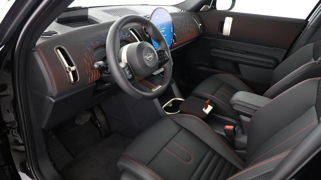 MINI Countryman SE ALL4-image-17