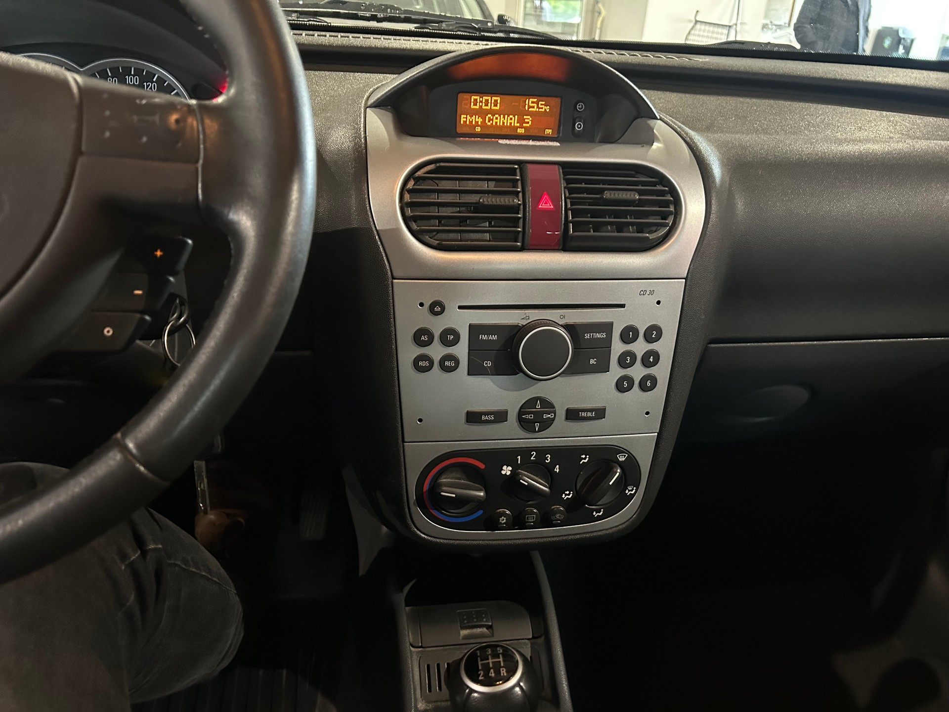 OPEL Combo 1.7 CDTi (Essentia)-image-9